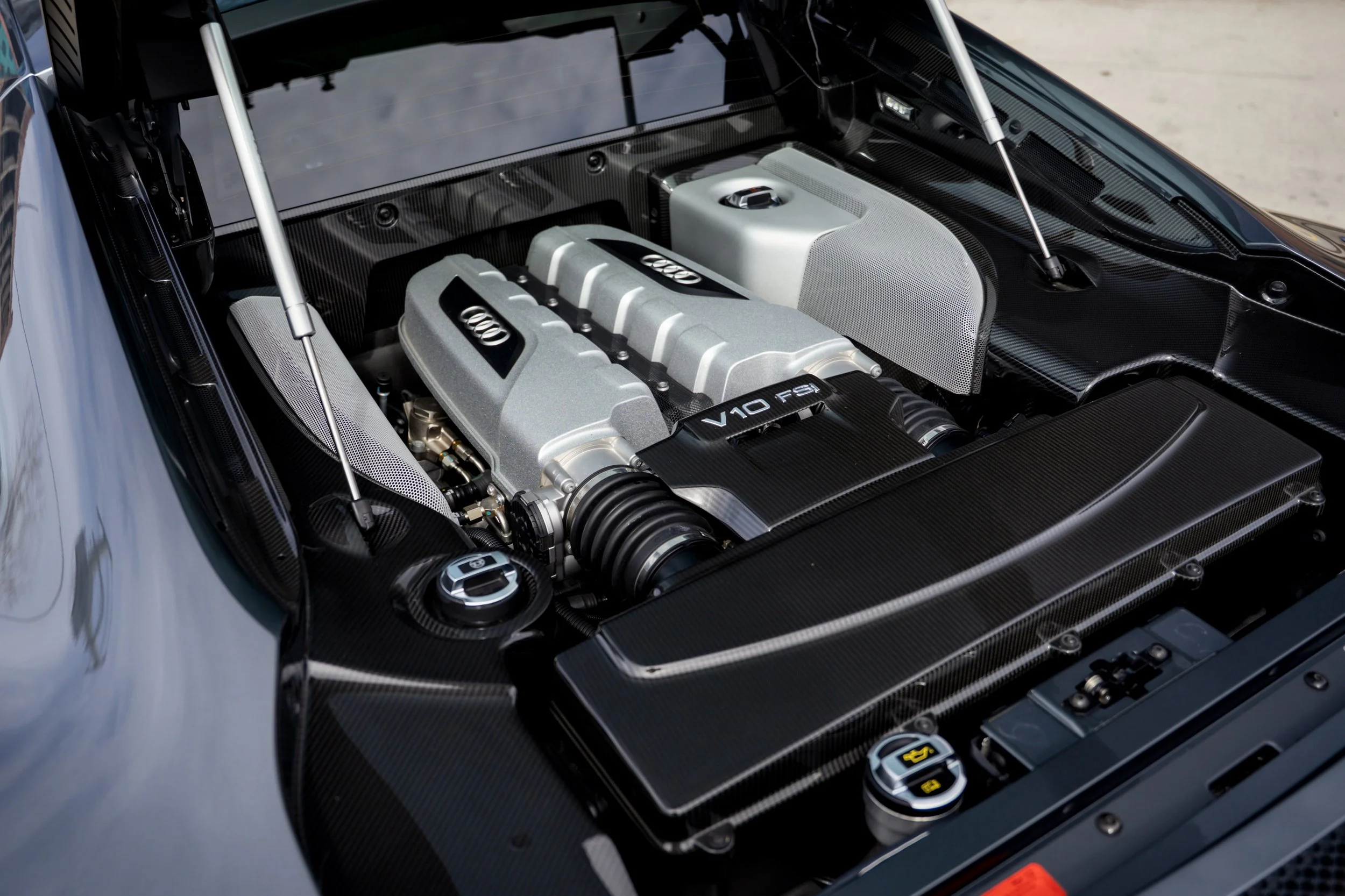 2015 Audi R8 V10 Plus #1946 Advertising-57.jpg