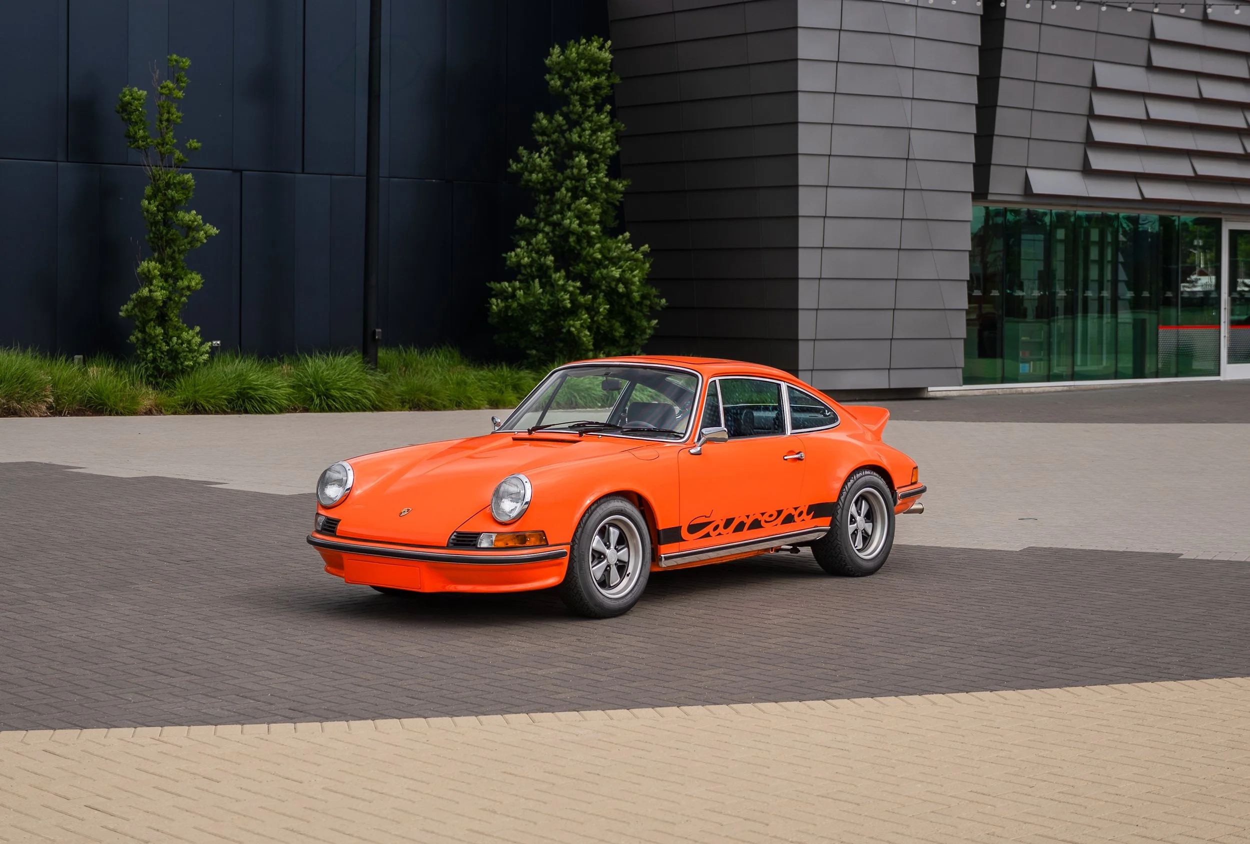 1973 Porsche 911 Carrera RS #1137 Advertising Photos-2.jpg