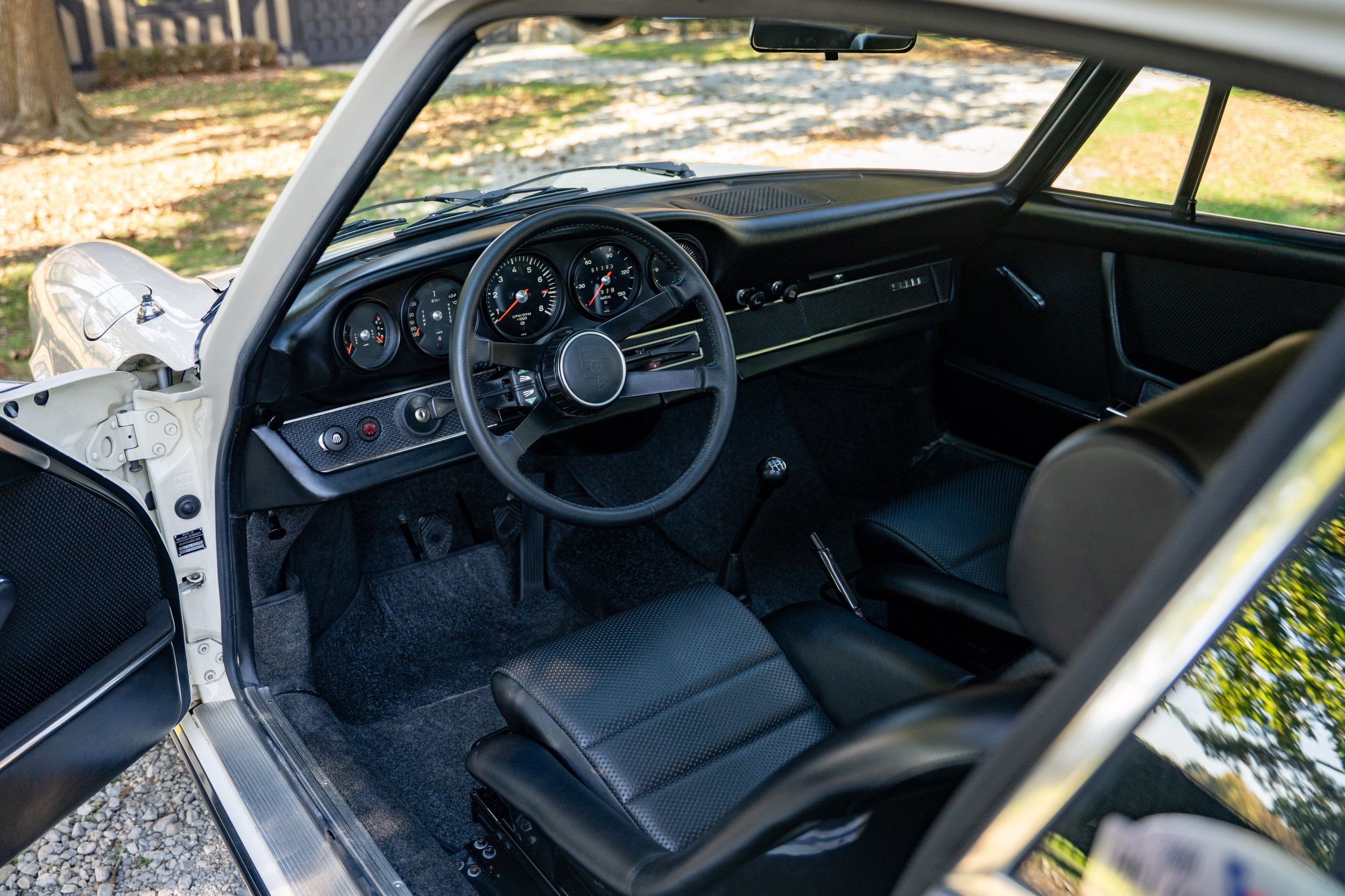 1970 Porsche 911E Coupe #0695-46.jpg