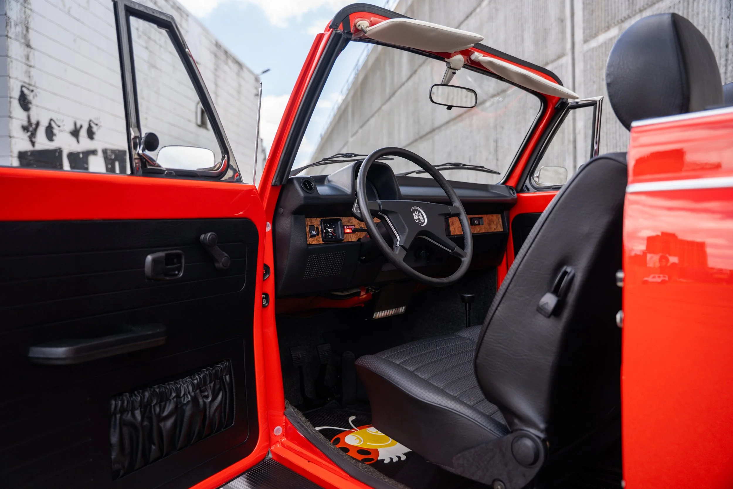 1979 Volkswagen Super Beetle Auction Photos #6526-39.jpg