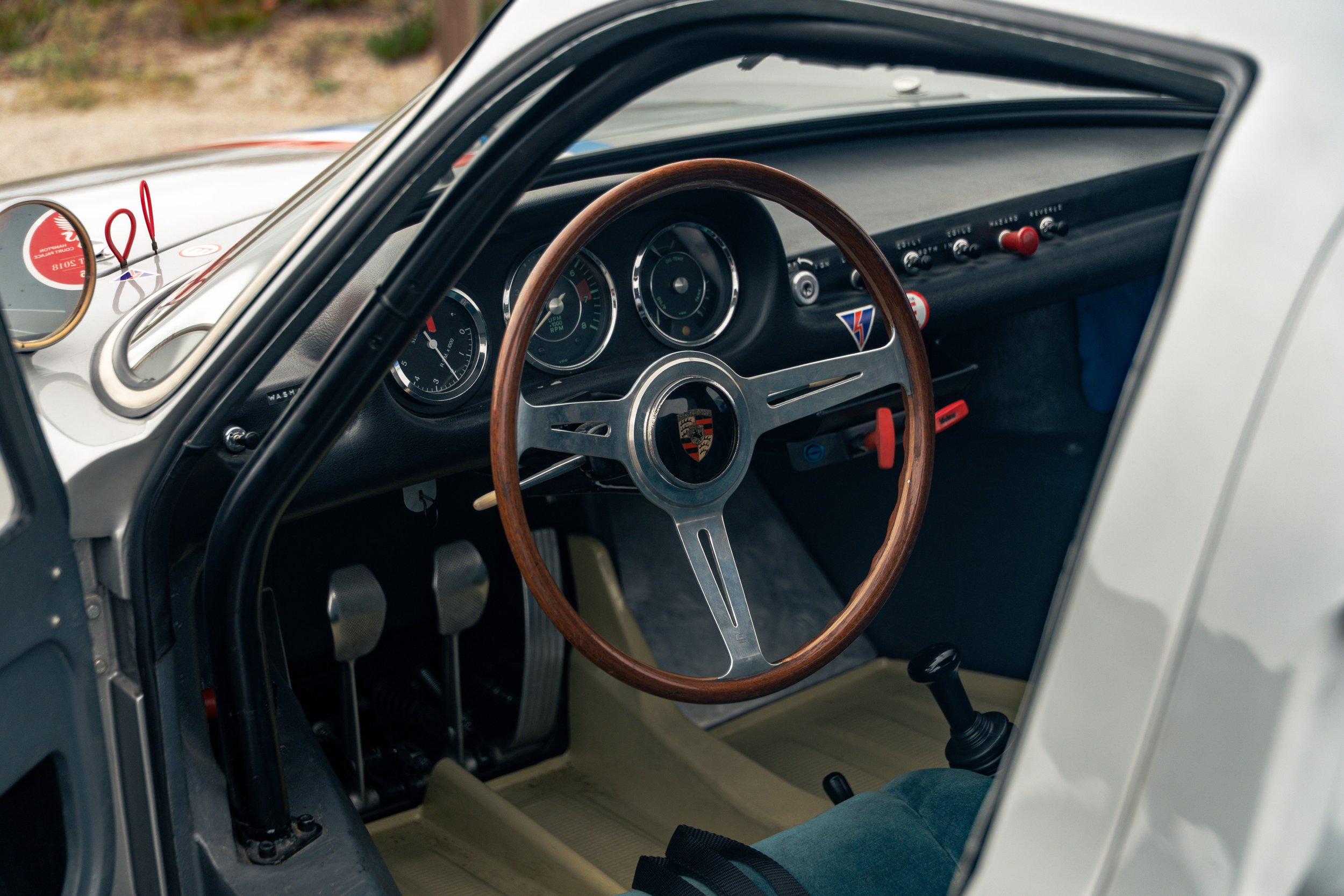 1964 Porsche 904 Carrera GTS_Advertising Photos #083-49.jpg