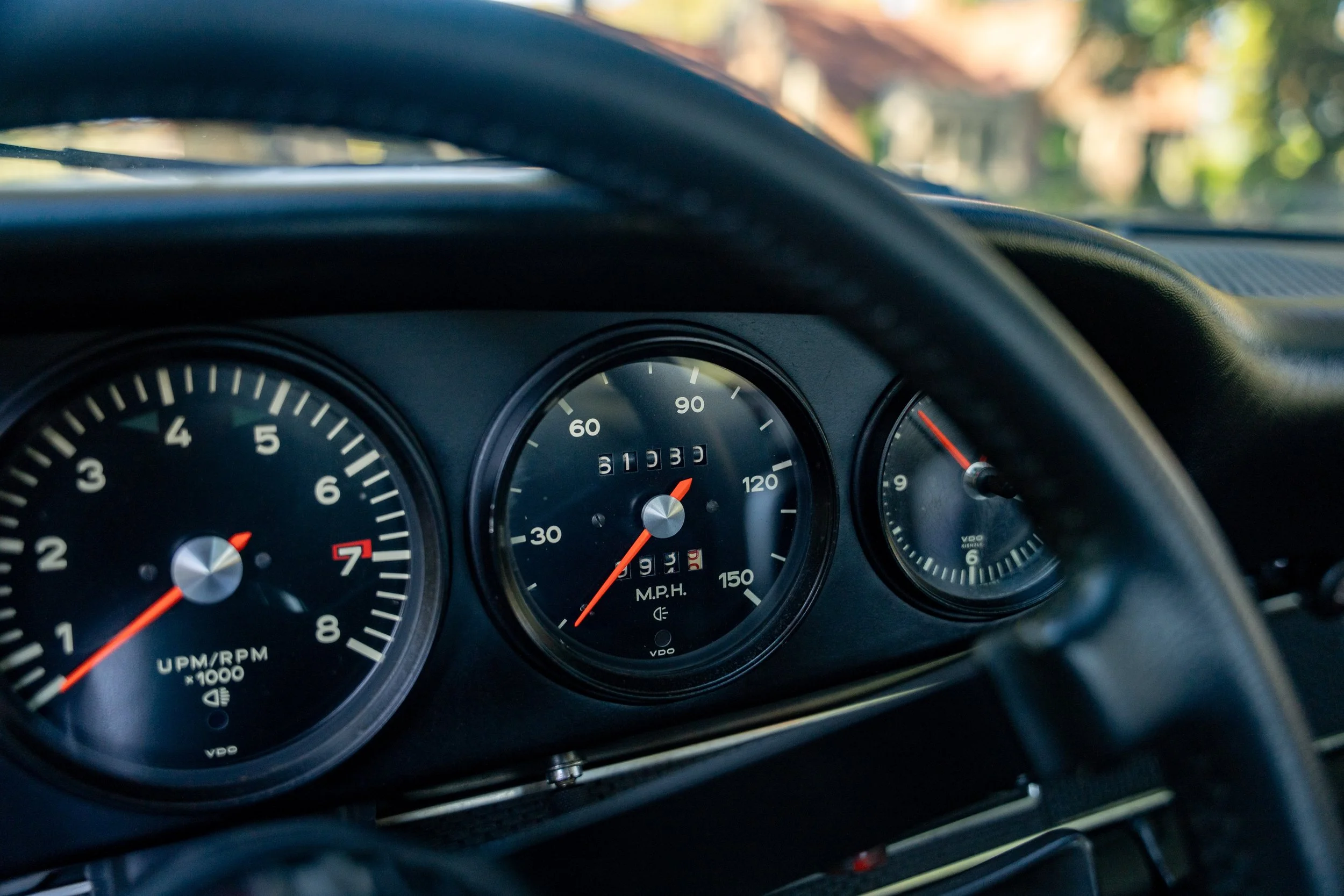 1970 Porsche 911E Coupe #0695-58.jpg