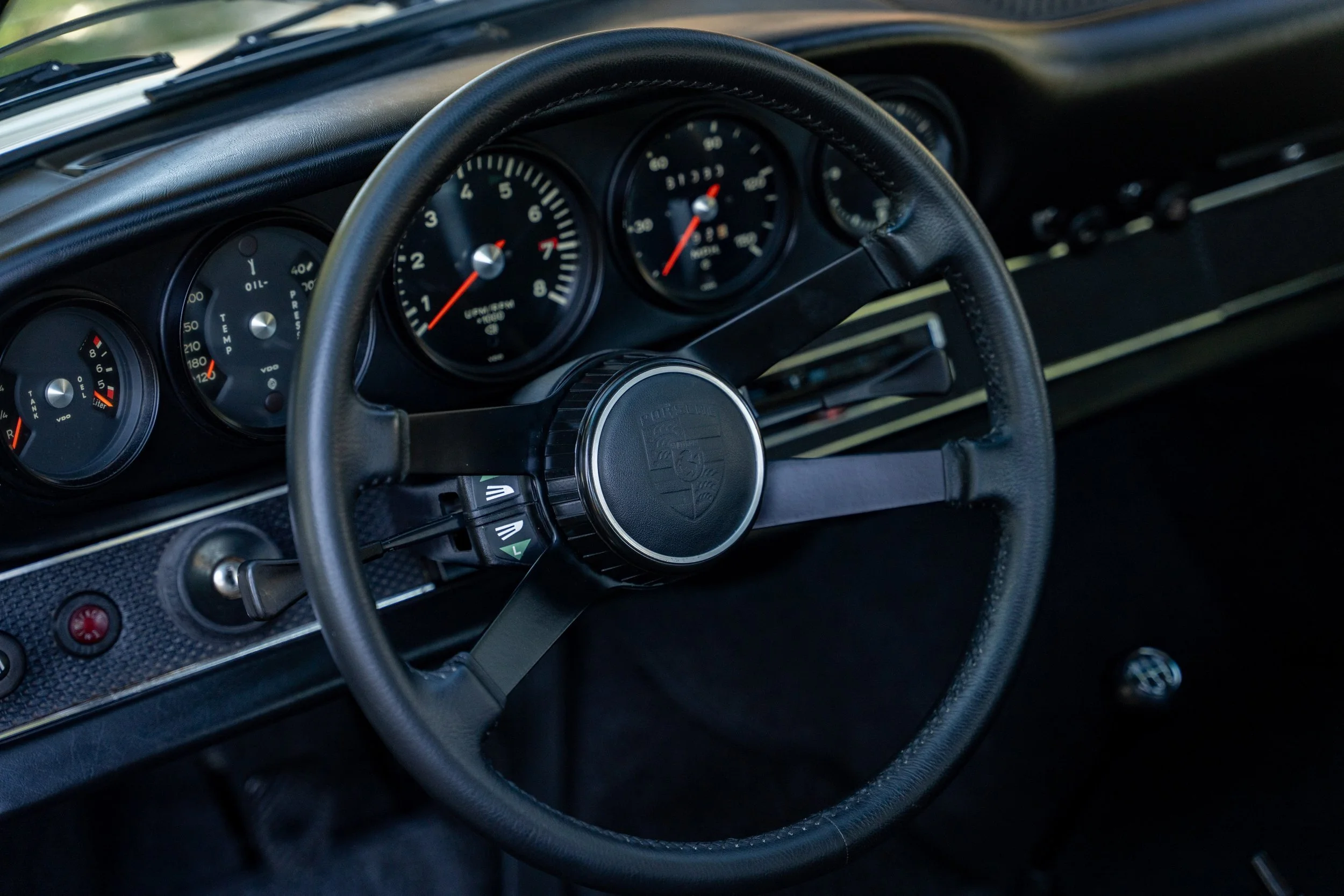 1970 Porsche 911E Coupe #0695-49.jpg