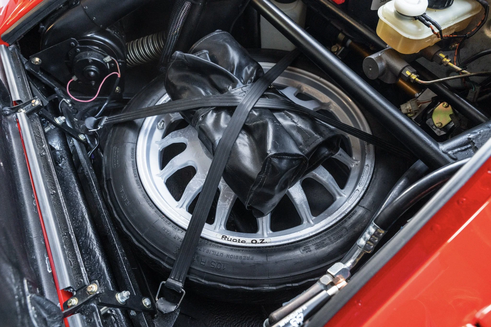 1986 Lamborghini Countach 5000 QV_Advertising #2987-28.jpg