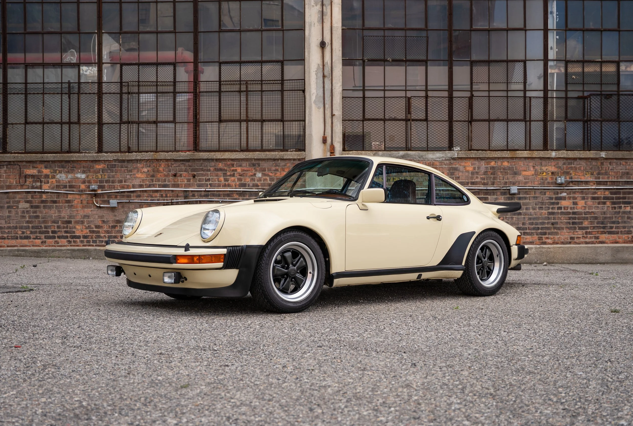 1977 Porsche 911 Turbo Carrera #0677 Advertising Photos-13.jpg