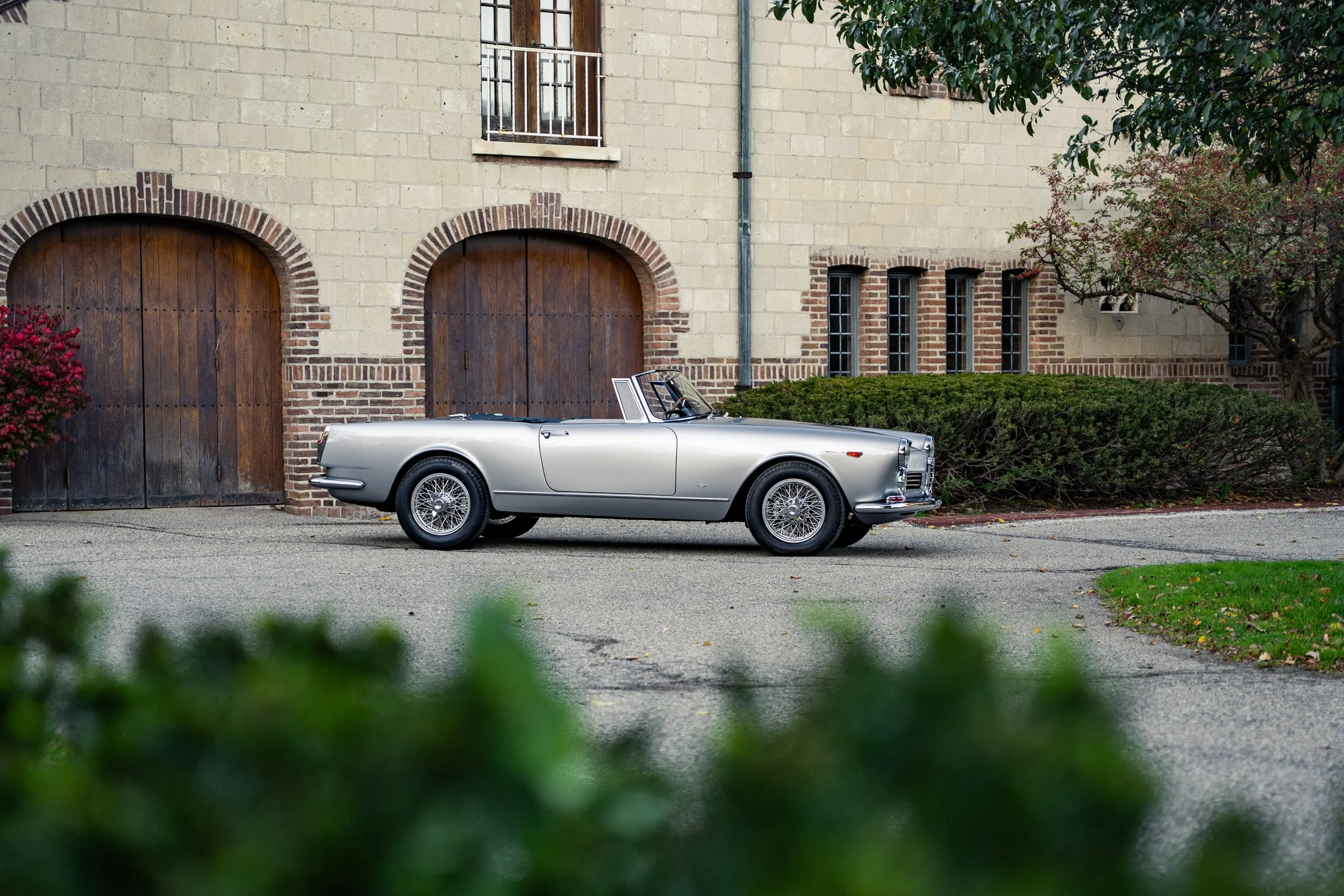 1964 Alfa Romeo 2600 Touring Spider #2676 Advertising Photos-26.jpg