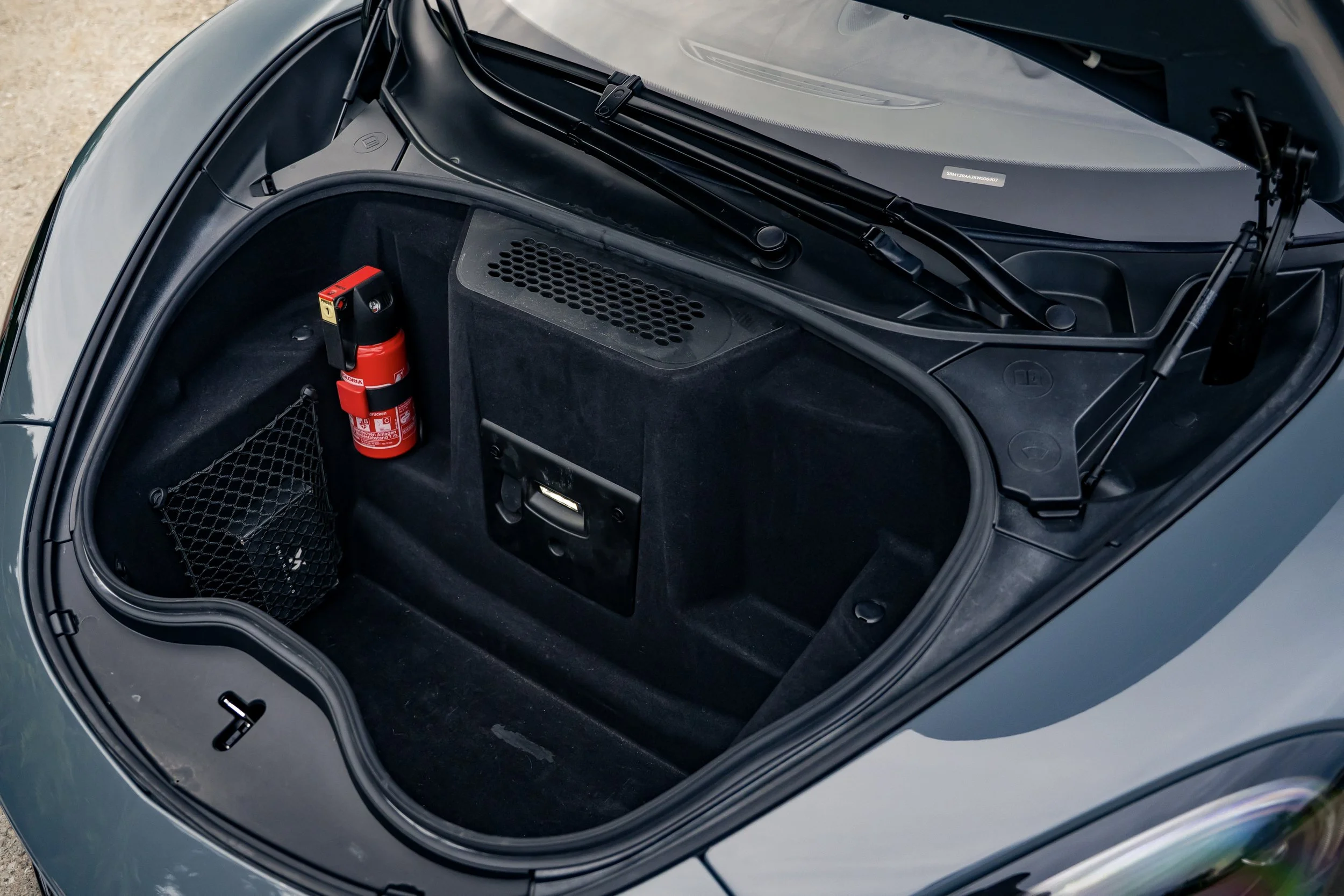2019 McLaren 600LT #6907_Advertising Photos-55.jpg