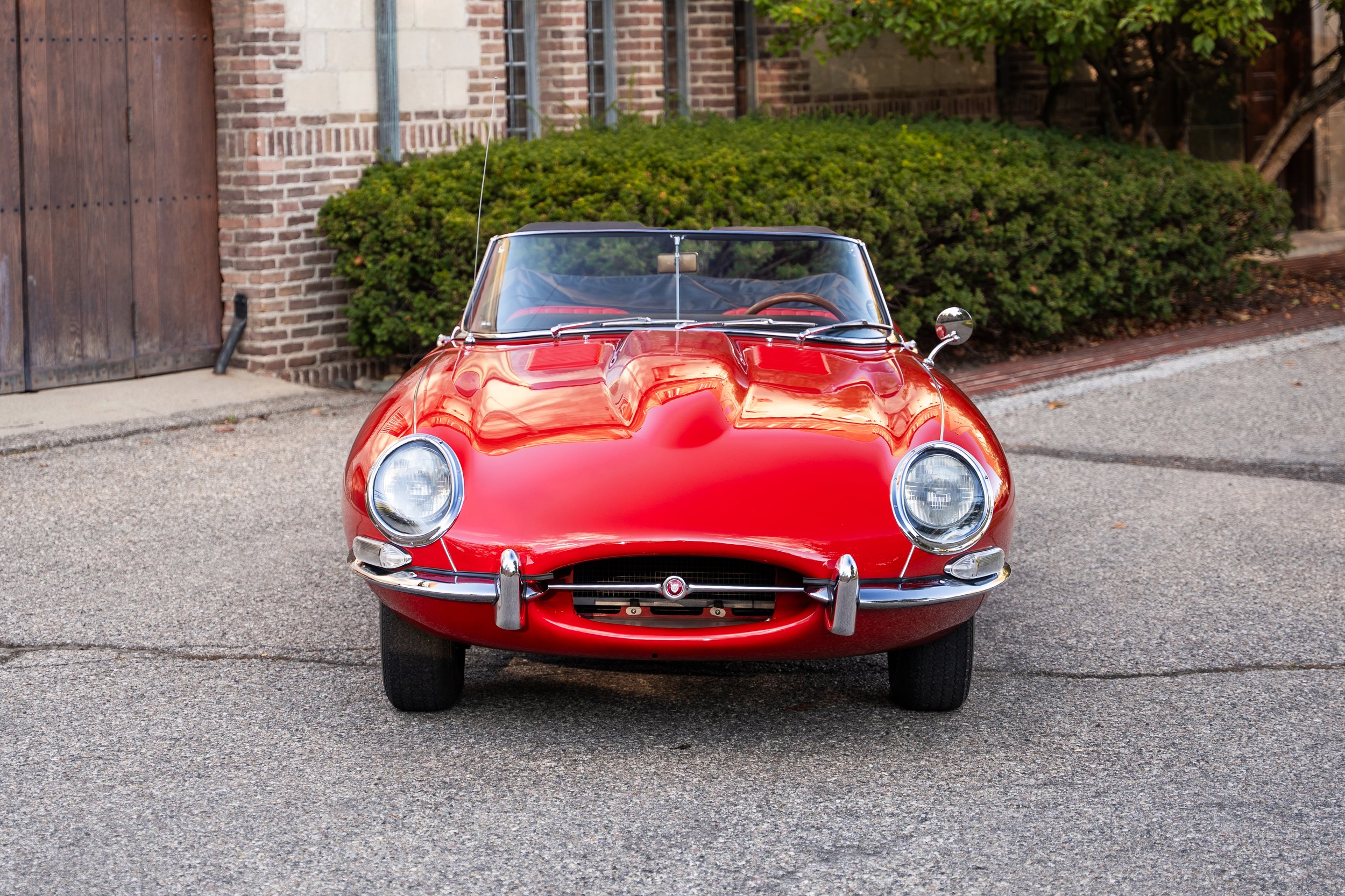 1966 Jaguar E-Type Roadster #3061 Advertising Photos-11.jpg