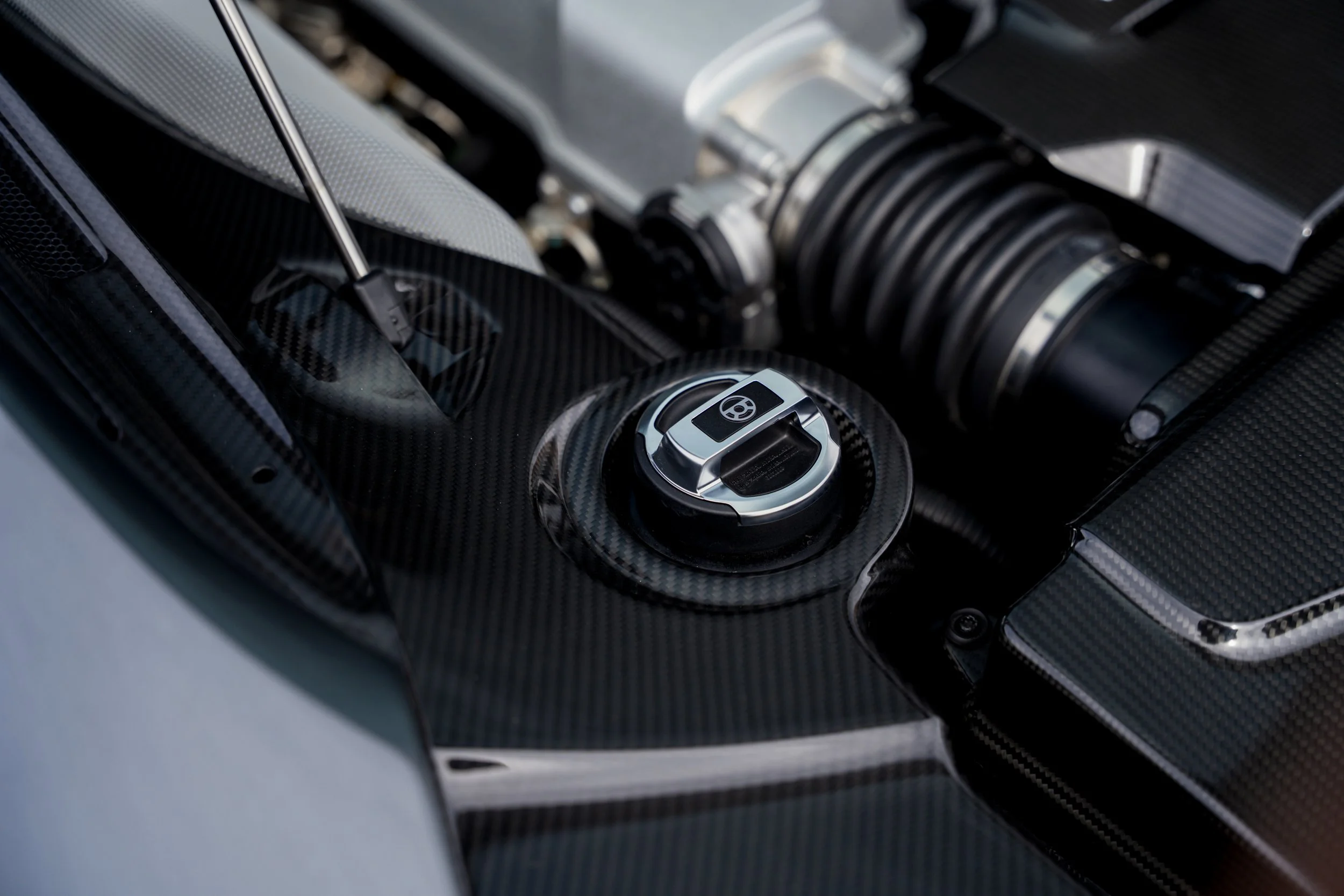 2015 Audi R8 V10 Plus #1946 Advertising-60.jpg