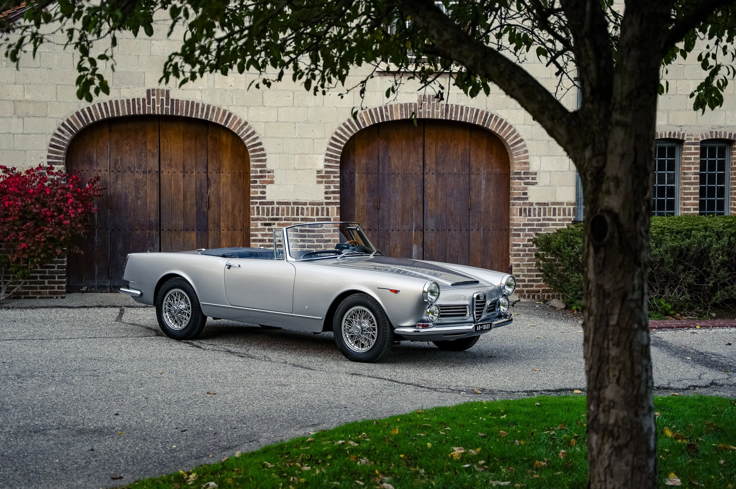 1964 Alfa Romeo 2600 Touring Spider #2676 Advertising Photos-27.jpg