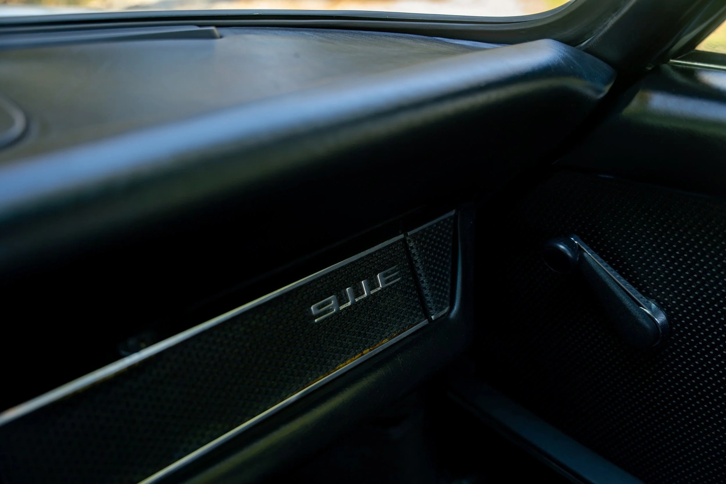 1970 Porsche 911E Coupe #0695-62.jpg