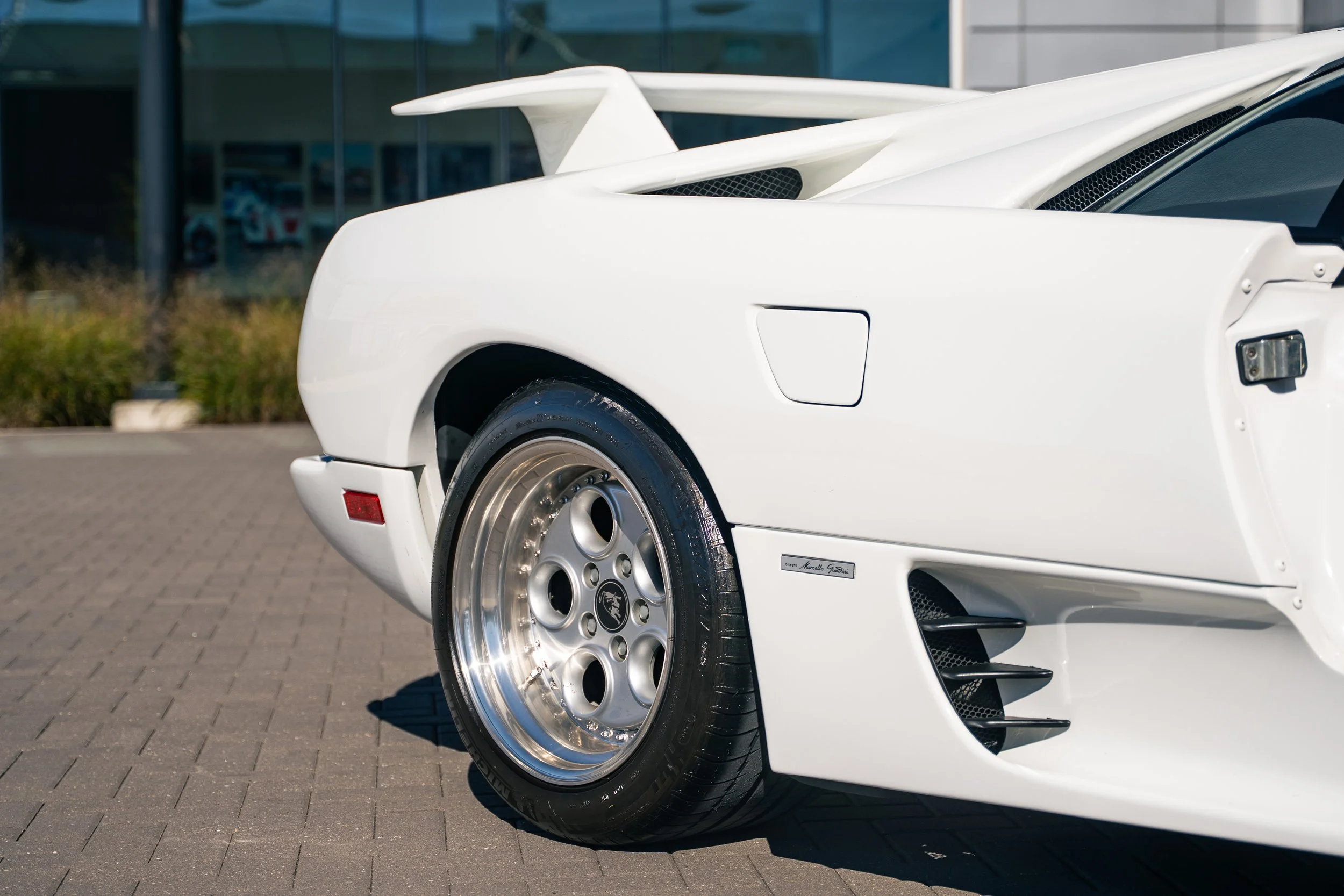 1991 Lamborghini Diable #2221 Advertising Photos-9.jpg