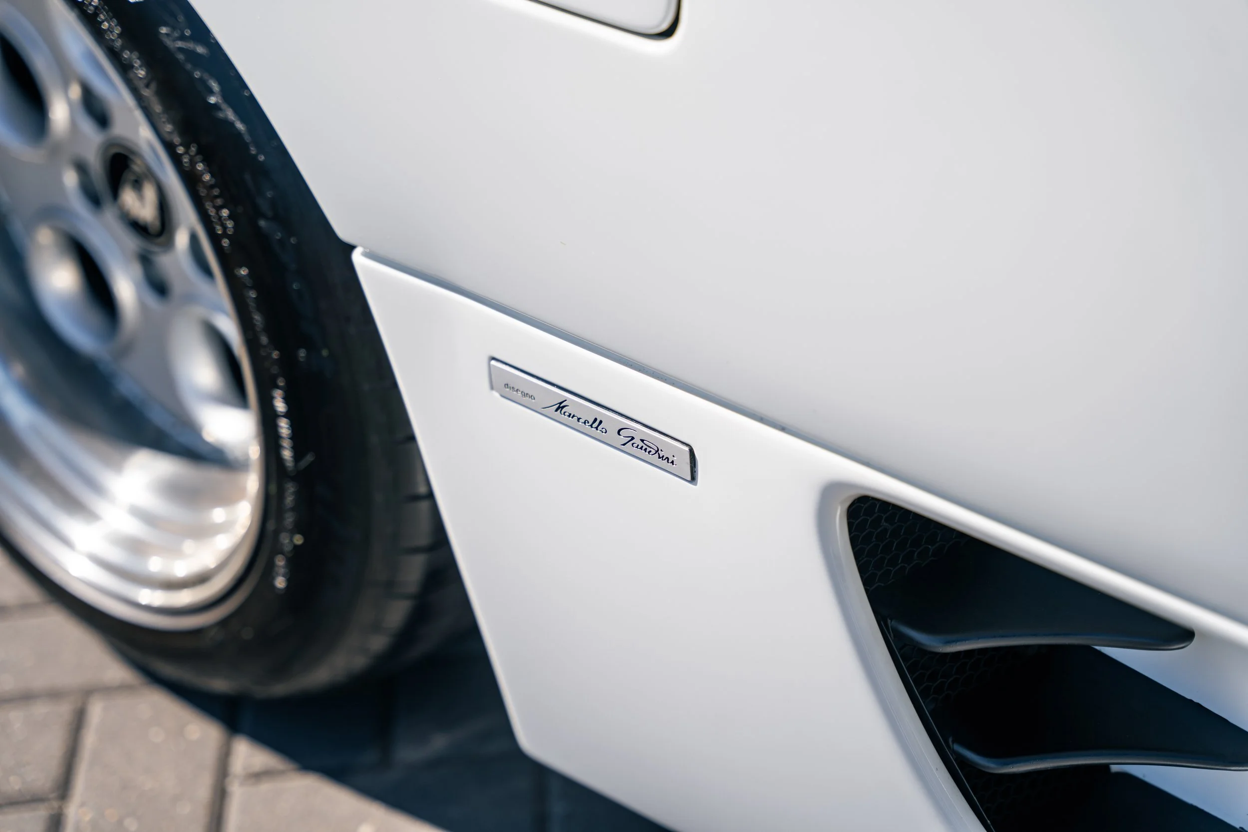 1991 Lamborghini Diable #2221 Advertising Photos-49.jpg