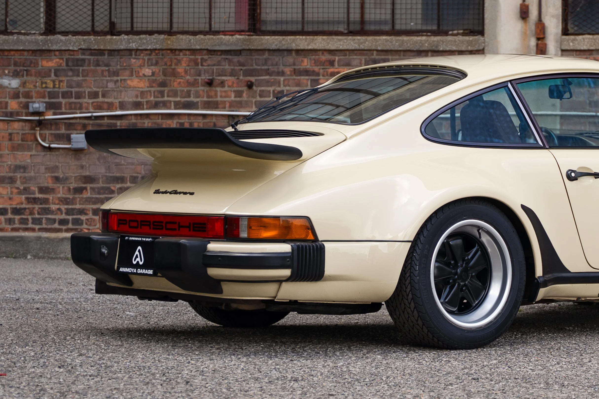 1977 Porsche 911 Turbo Carrera #0677 Advertising Photos-32.jpg