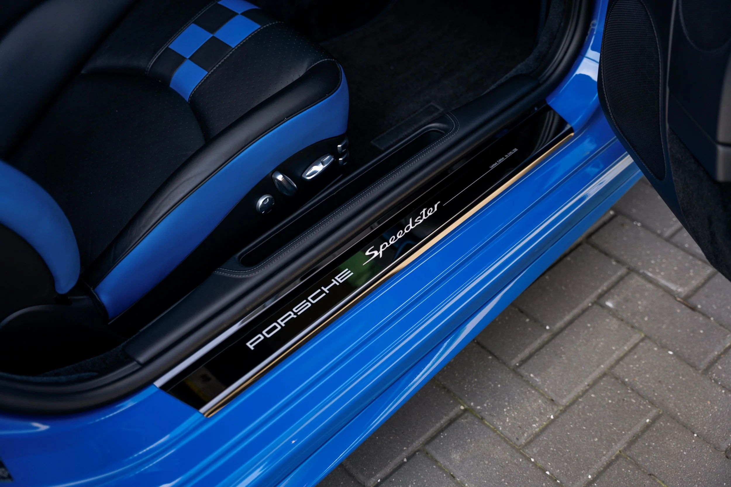 2011 Porsche 911 Speedster_Advertising #5566-35.jpg