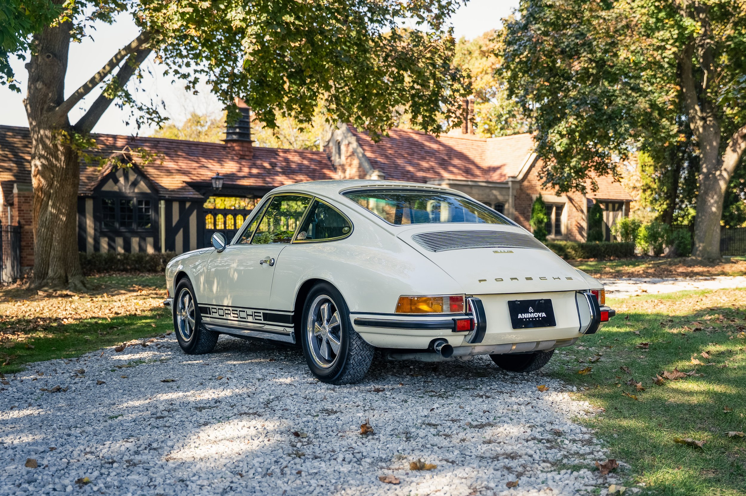 1970 Porsche 911E Coupe #0695-22.jpg