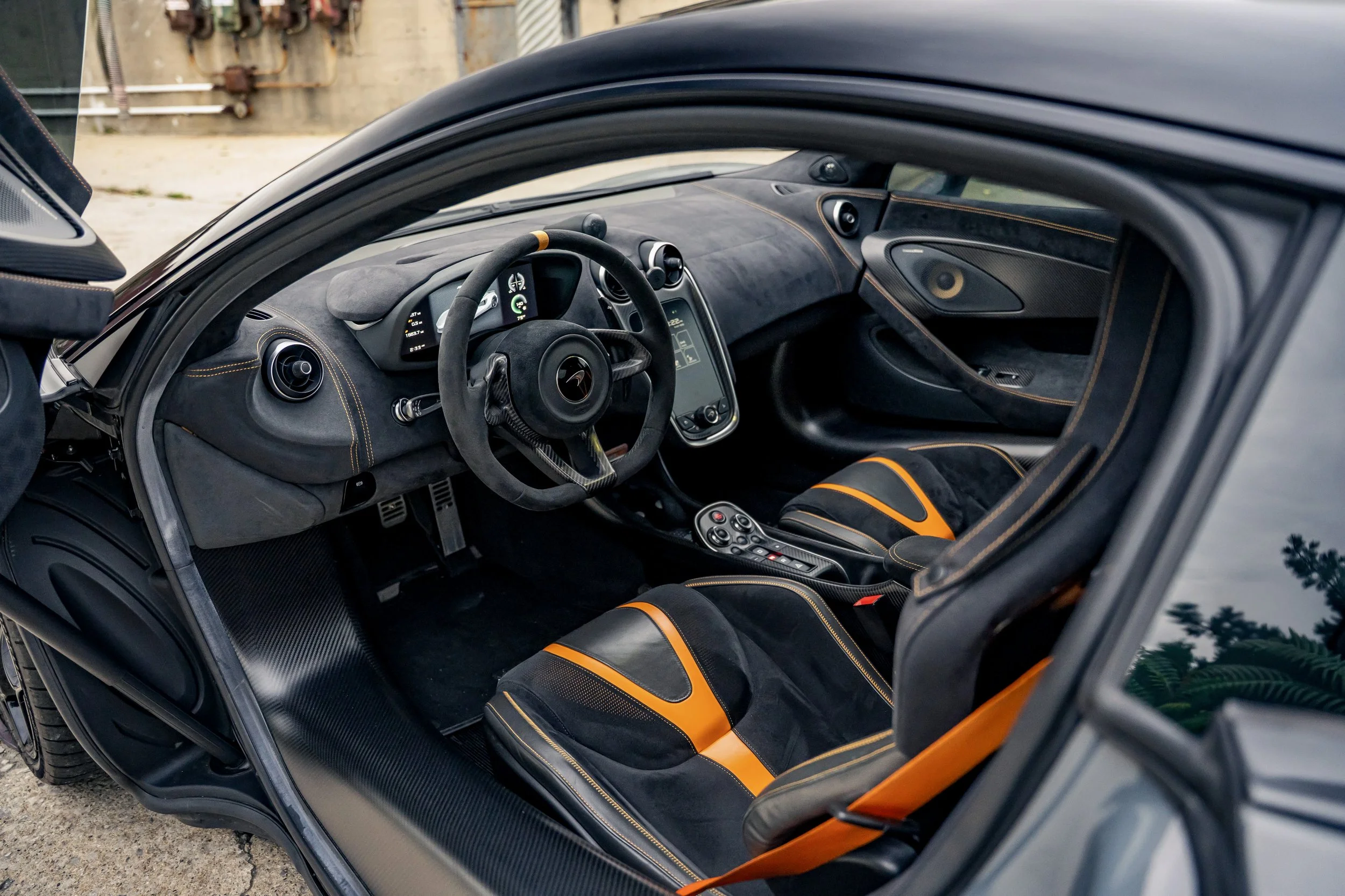 2019 McLaren 600LT #6907_Advertising Photos-12.jpg