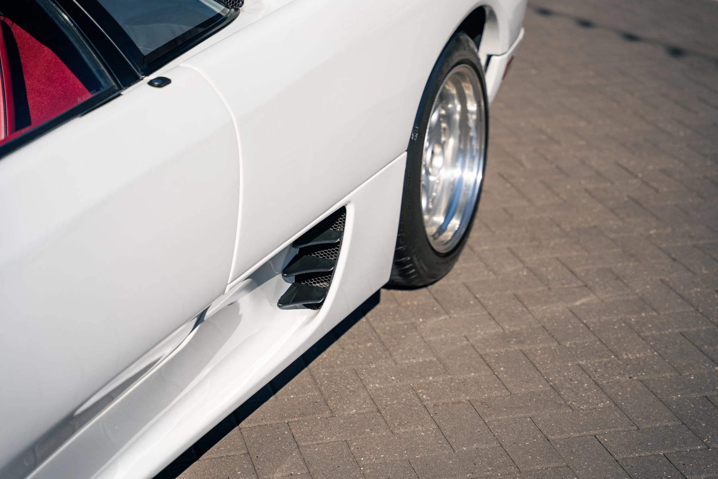 1991 Lamborghini Diable #2221 Advertising Photos-25.jpg