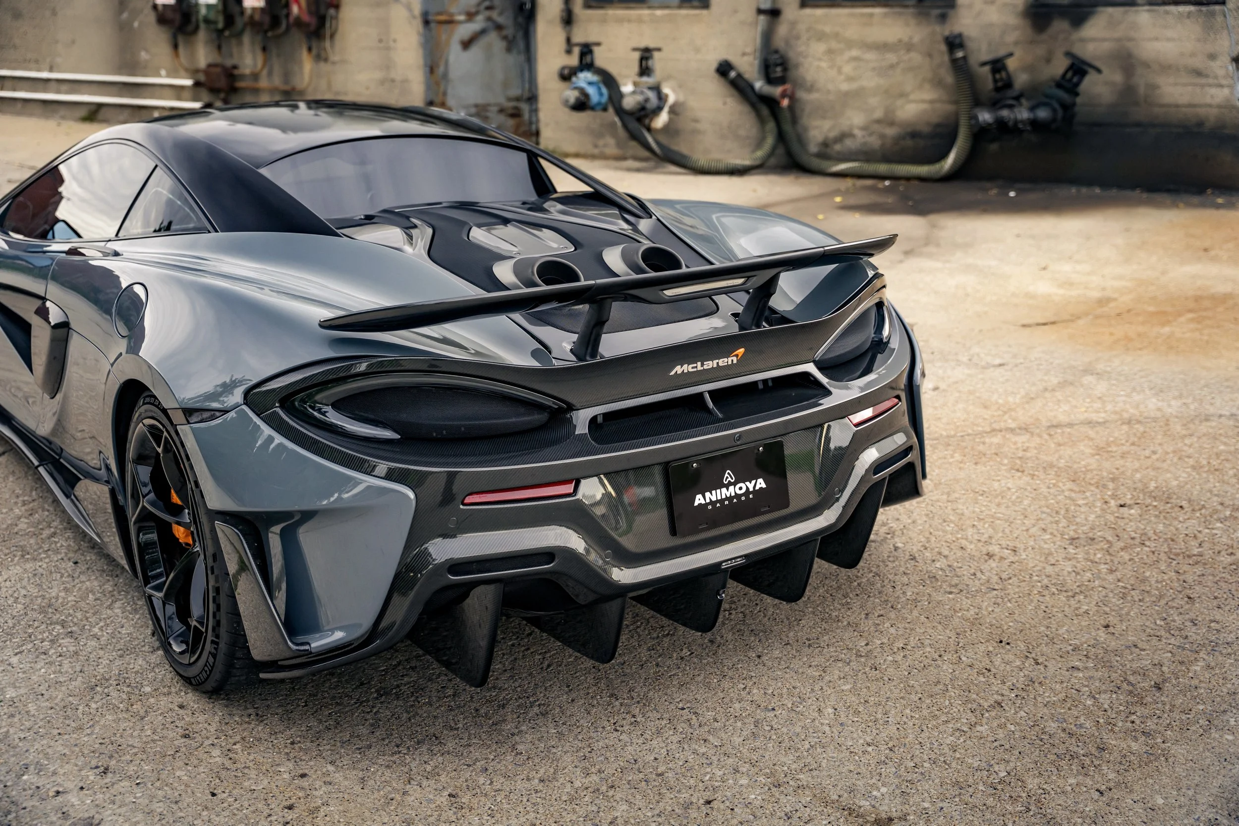 2019 McLaren 600LT #6907_Advertising Photos-9.jpg