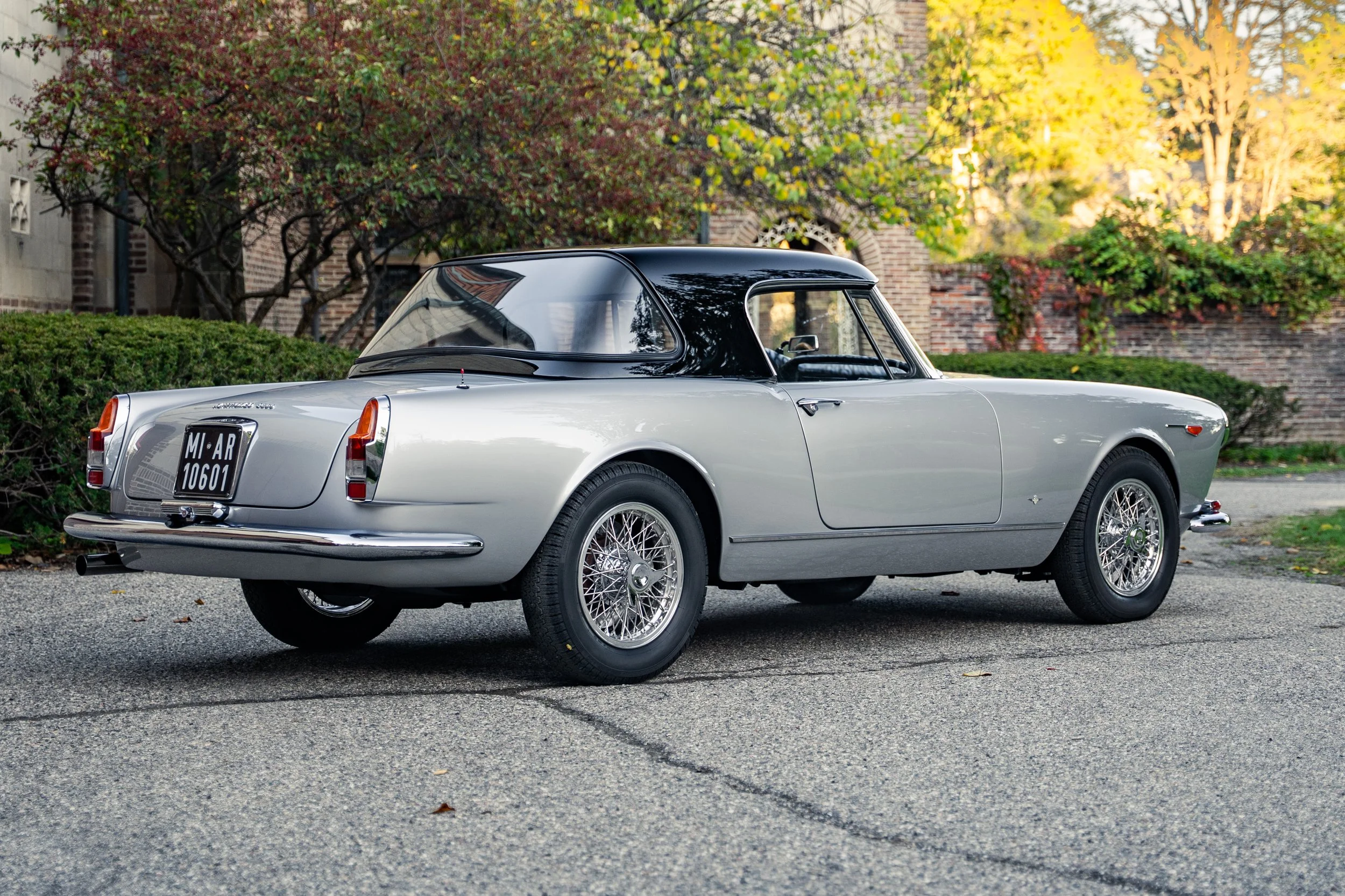 1964 Alfa Romeo 2600 Touring Spider #2676 Advertising Photos-38.jpg