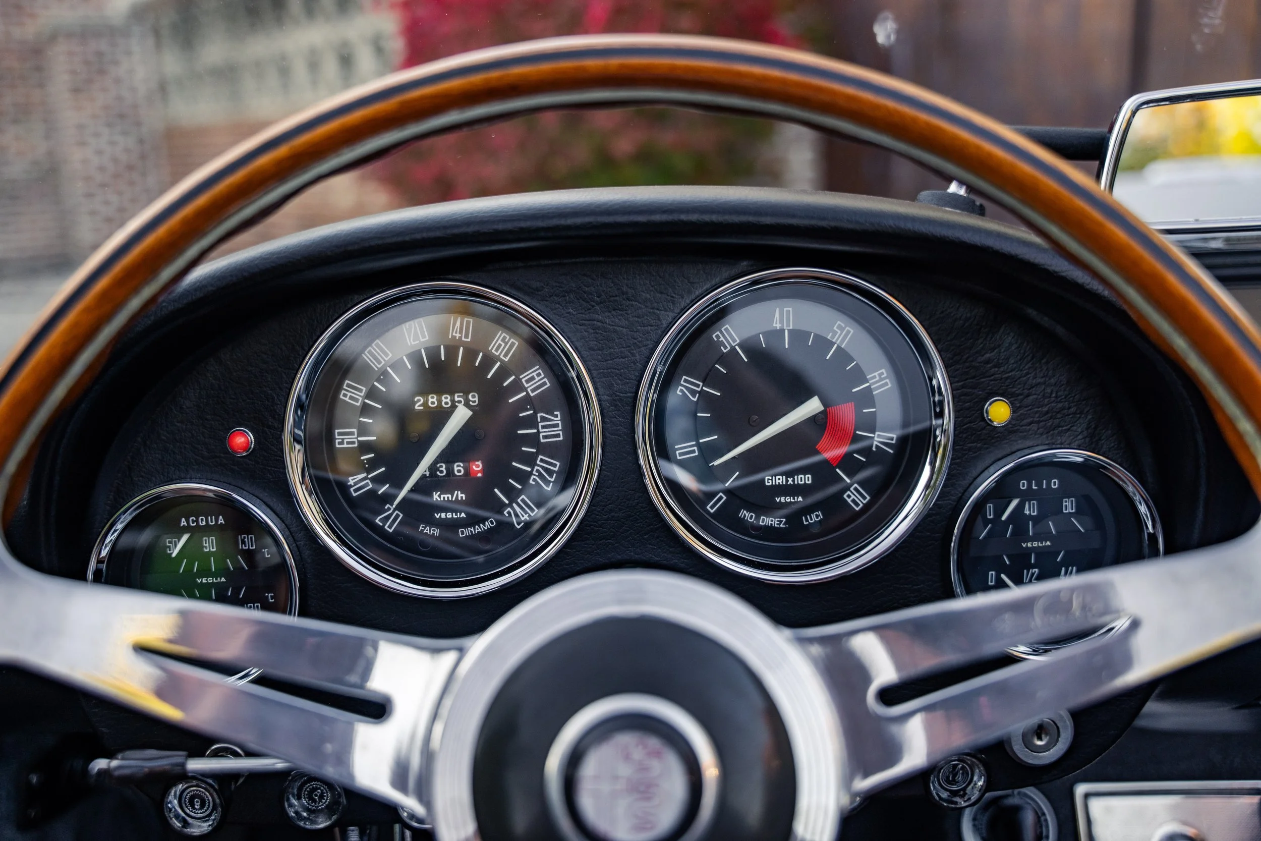 1964 Alfa Romeo 2600 Touring Spider #2676 Advertising Photos-70.jpg