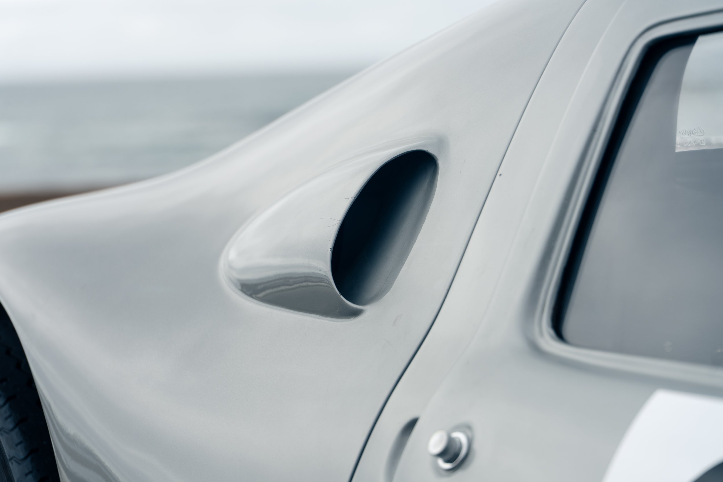 1964 Porsche 904 Carrera GTS_Advertising Photos #083-33.jpg