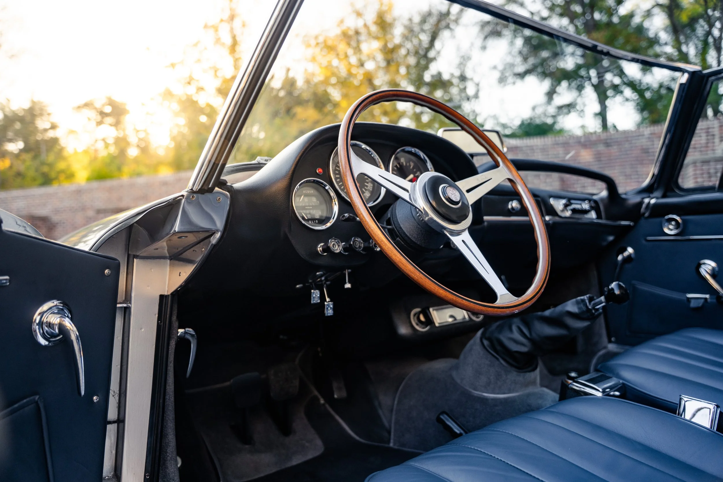 1964 Alfa Romeo 2600 Touring Spider #2676 Advertising Photos-45.jpg