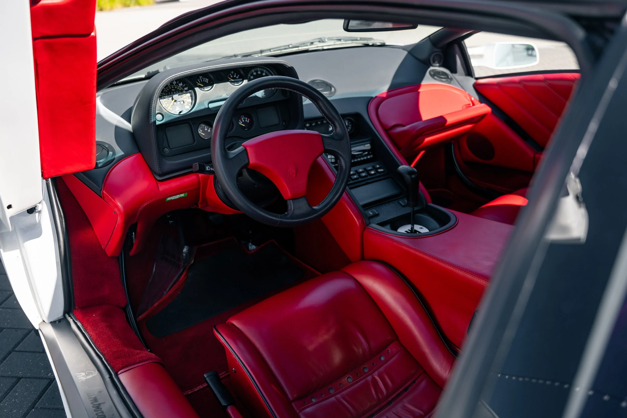 1991 Lamborghini Diable #2221 Advertising Photos-71.jpg
