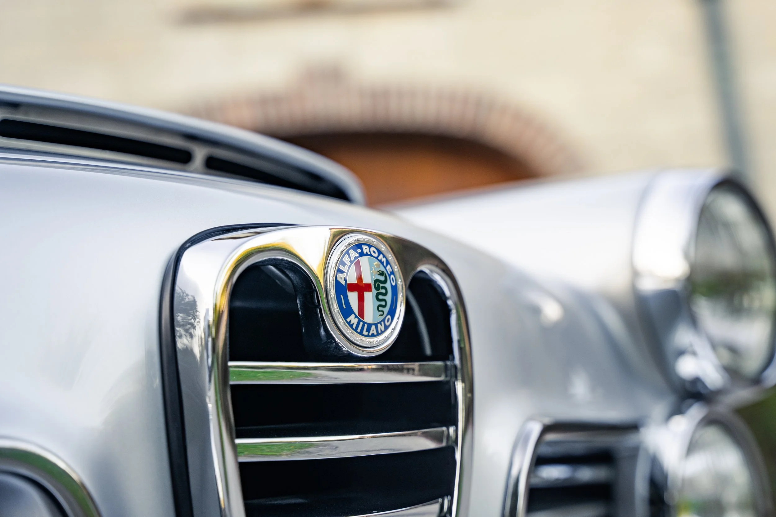 1964 Alfa Romeo 2600 Touring Spider #2676 Advertising Photos-33.jpg