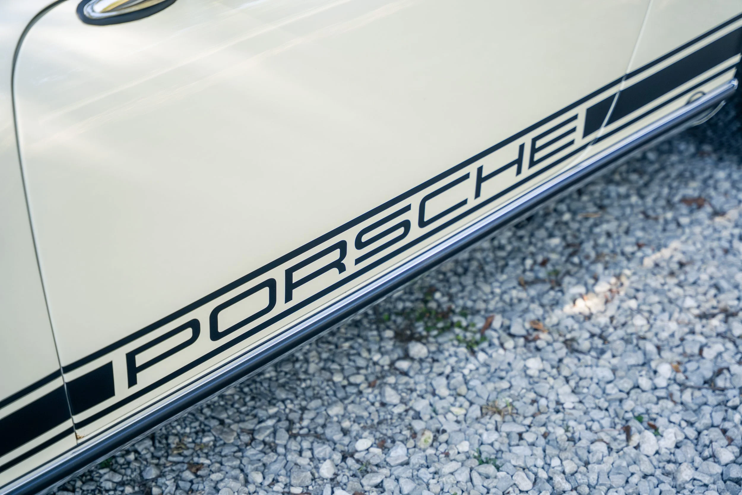 1970 Porsche 911E Coupe #0695-4.jpg