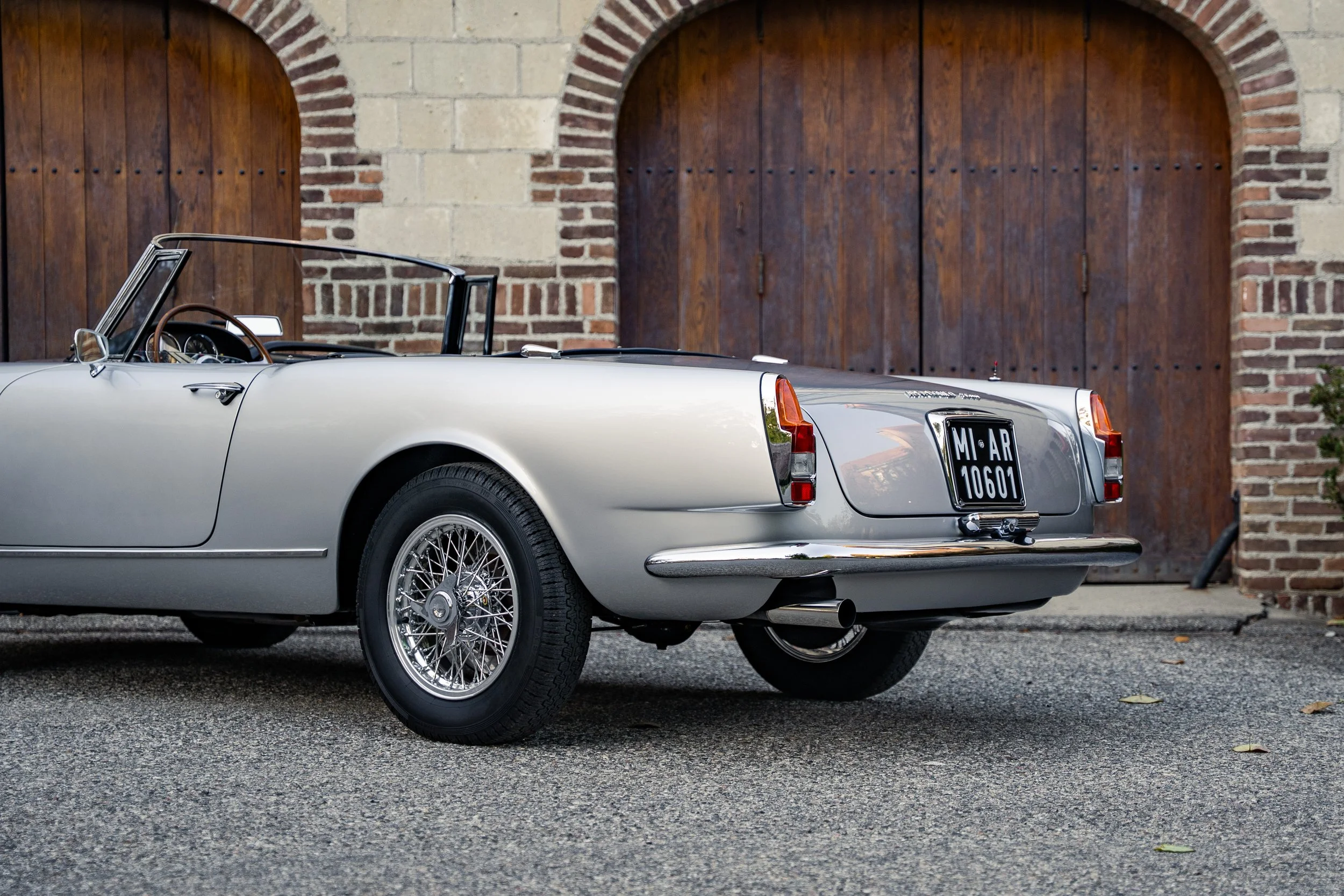 1964 Alfa Romeo 2600 Touring Spider #2676 Advertising Photos-19.jpg
