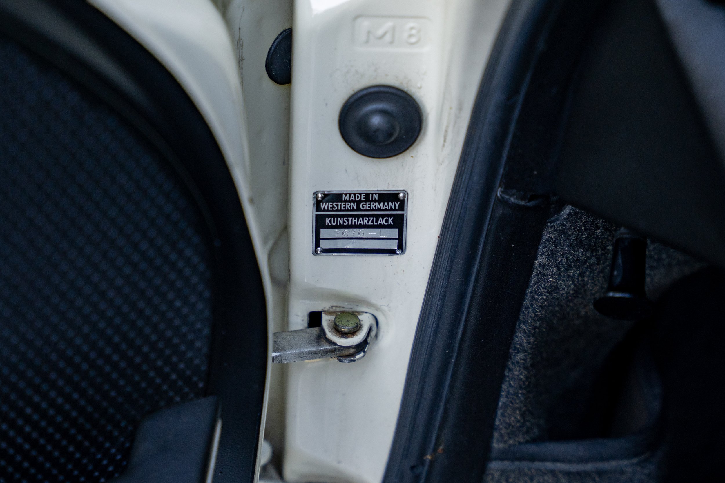 1970 Porsche 911E Coupe #0695-54.jpg