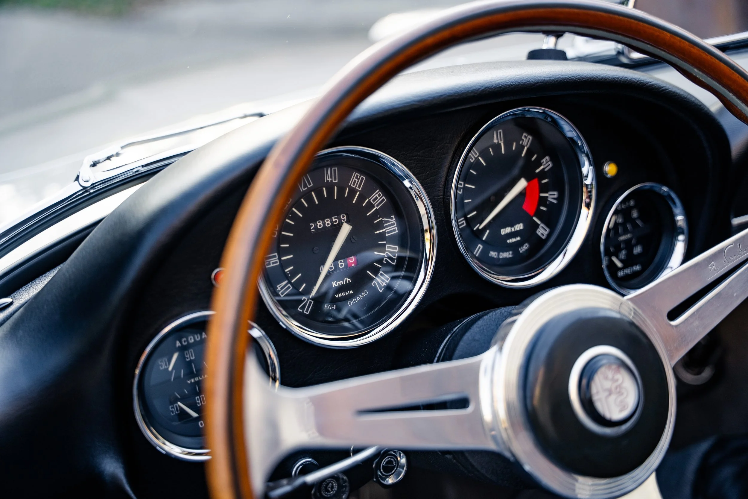 1964 Alfa Romeo 2600 Touring Spider #2676 Advertising Photos-50.jpg