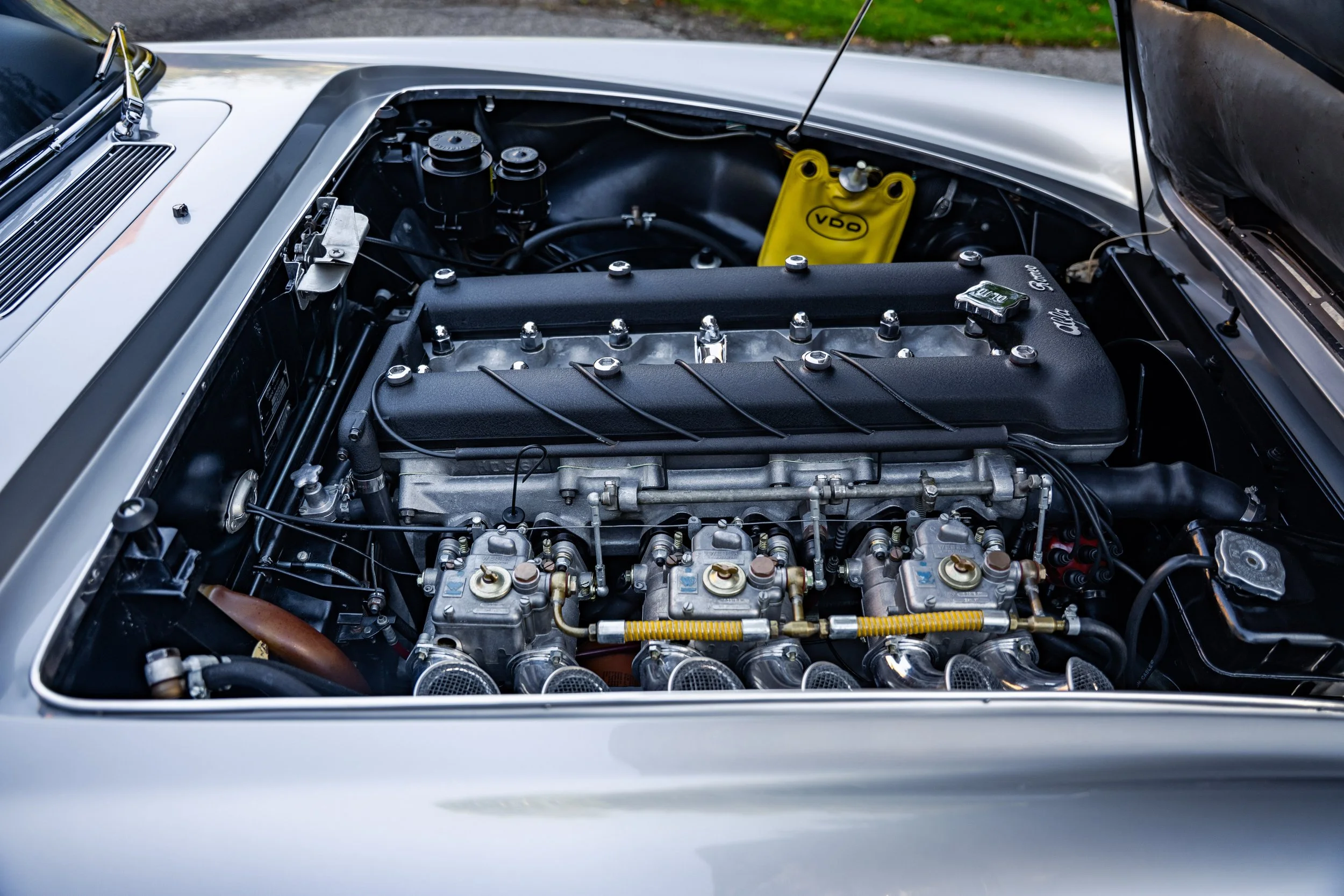 1964 Alfa Romeo 2600 Touring Spider #2676 Advertising Photos-91.jpg
