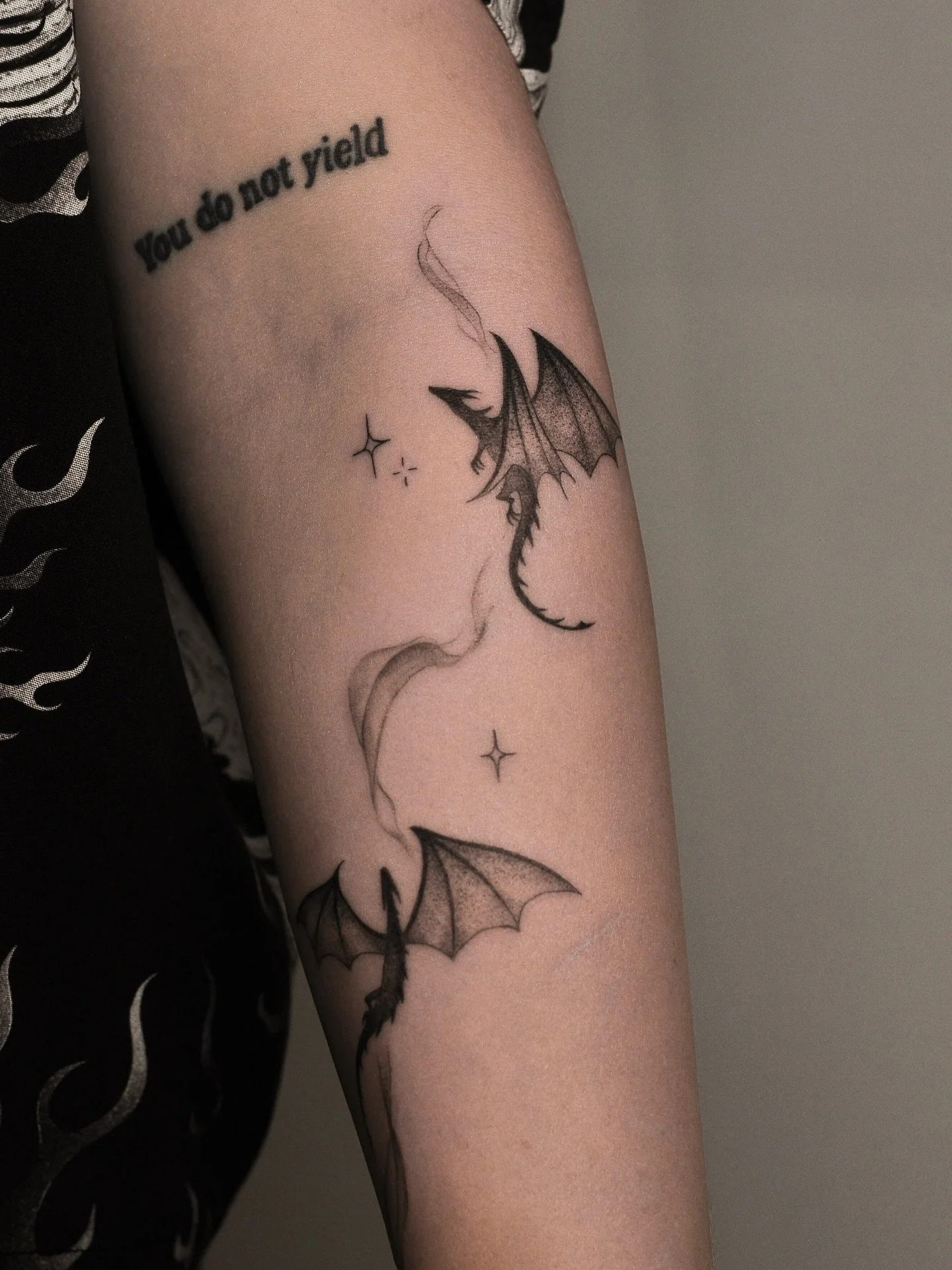 Some dragons for Taylah 🐉

Aug - Sep Bookings open 💌
Please use my booking form (linked in bio) !

#australiatattoo #finelinetattoo #illustrativetattoo #smoketattoo #dragontattoo