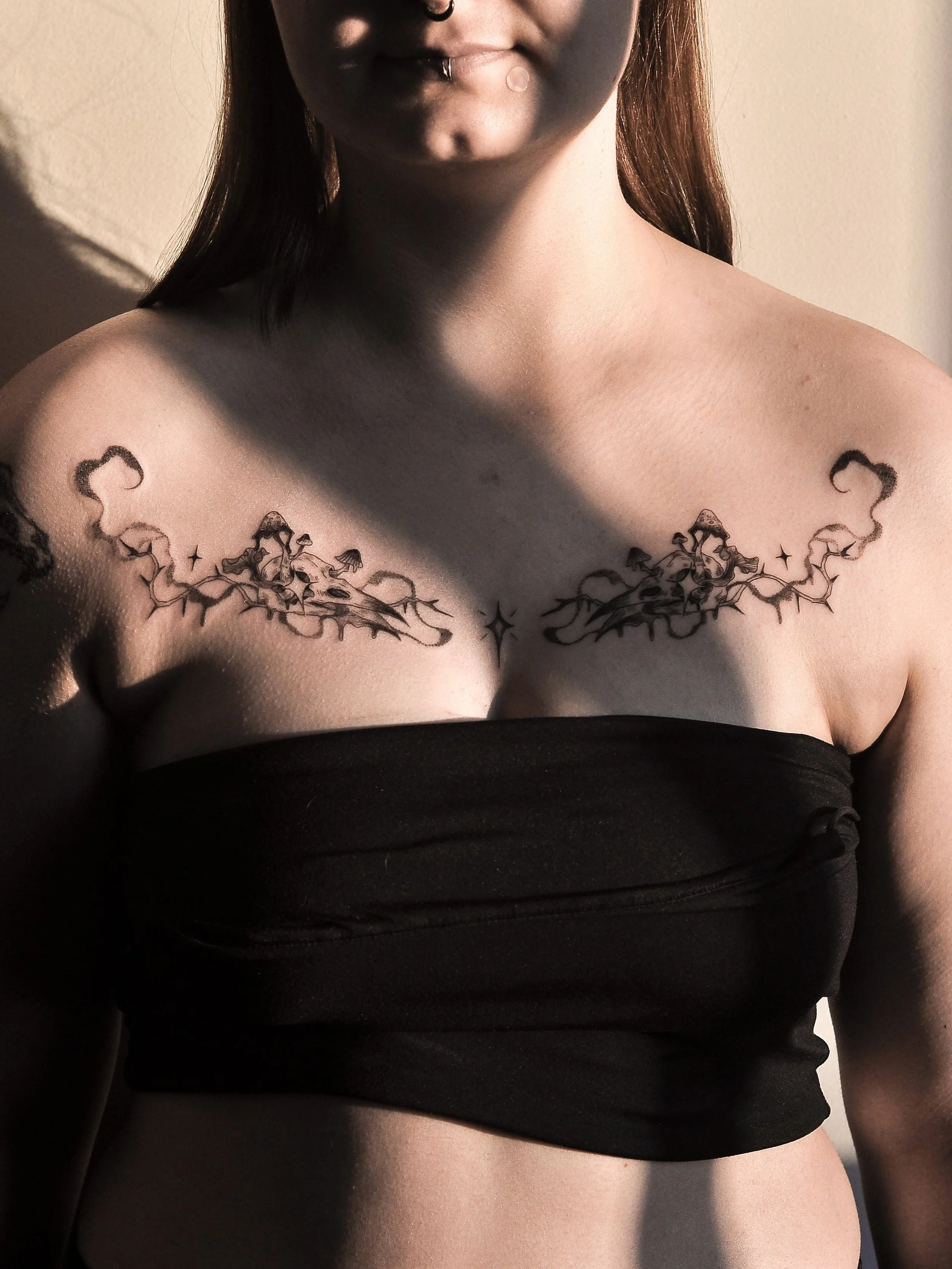 Symmetrical piece for Obbie 🐦🍄

Some of my favourite things to tattoo 🤍
(and a lucky first stencil too 😳)

Done at @the.tattoo.office ✨

Aug - Sep Bookings open 💌
Please use my booking form (linked in bio) for enquiries !

#australiatattoo #fine