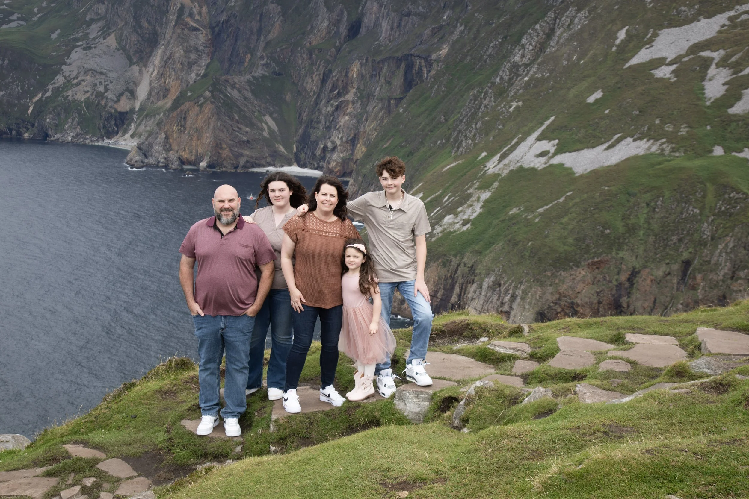 Dani and Family, Slieve League cliffs_028.jpg