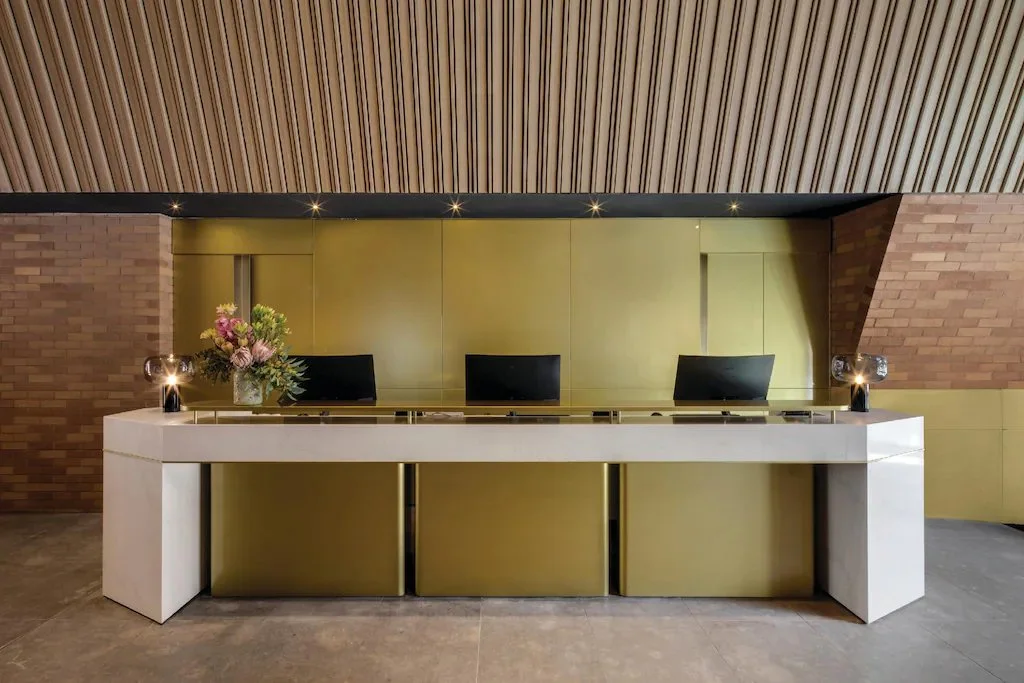 reception desk.jpg