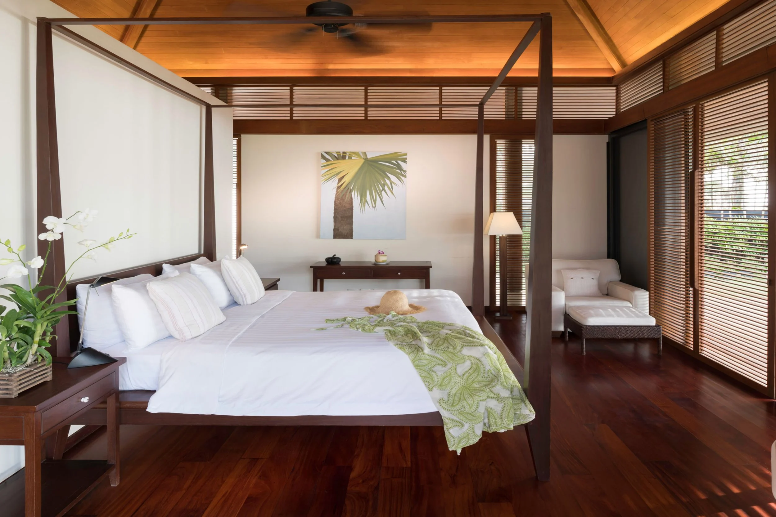 VillaAnanda_JivanaBeachVillas_Natai_Phuket_07_Bedroom.jpg