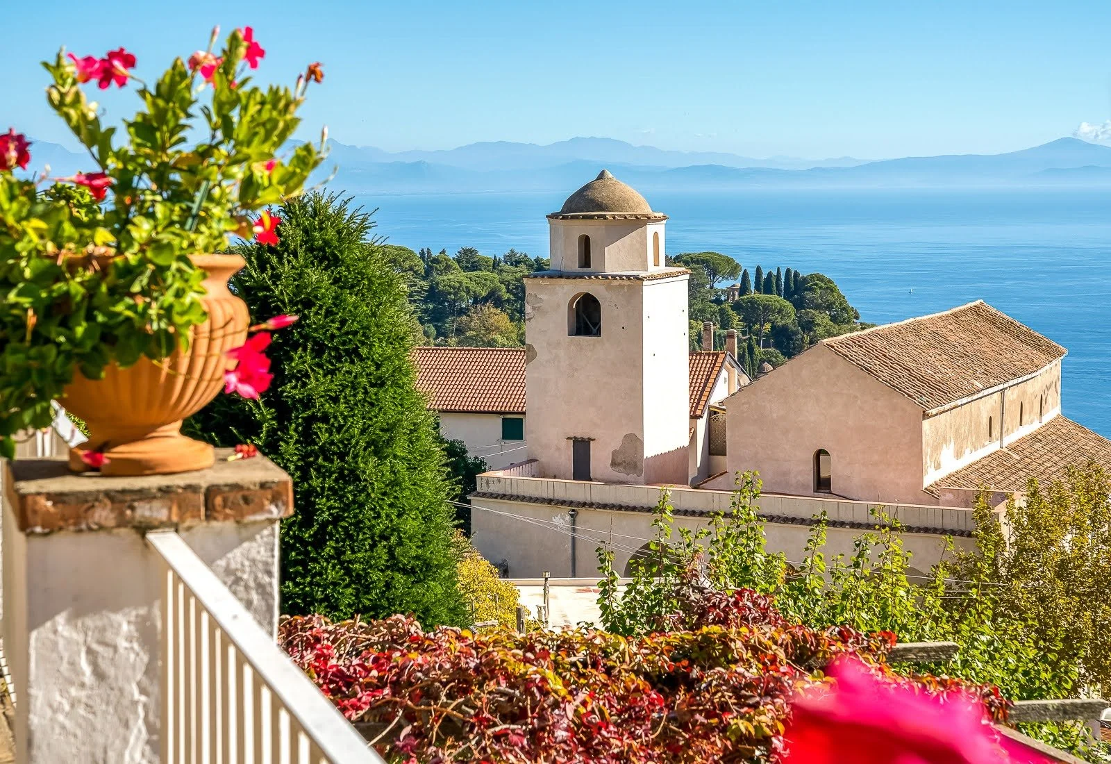 incantevole-villa-con-piscina-vista-mare163_xxl.jpg