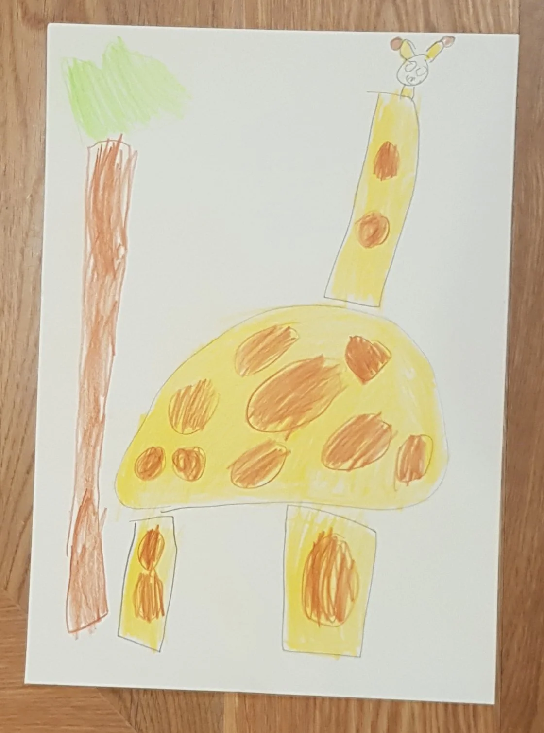 Giraffe by Eliza aged 5.jpg