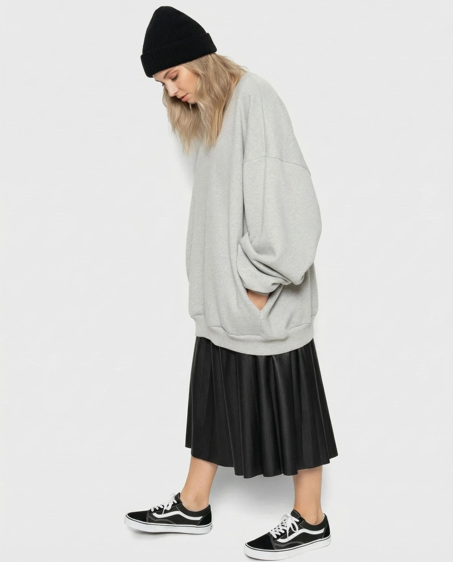 grey oversized sweathirt