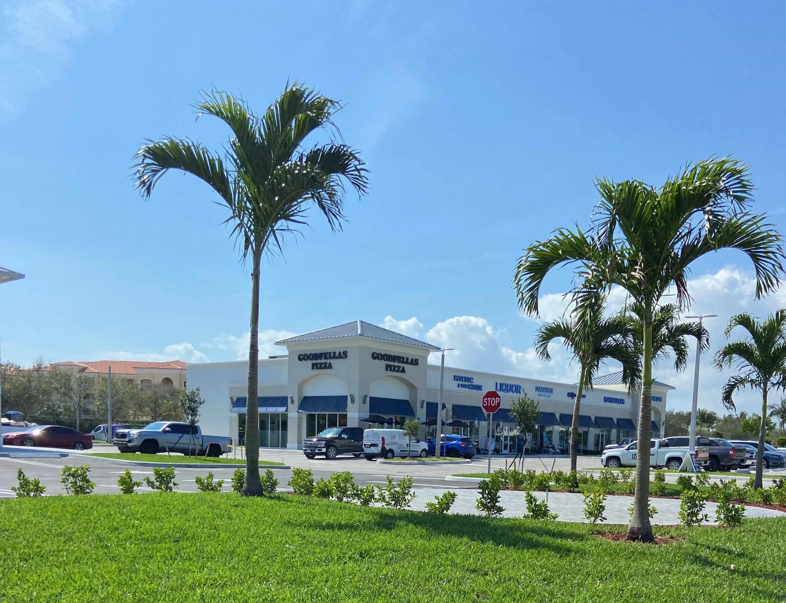 <strong>HARBOURCAYII</strong><a>SEE PROJECT →</a>