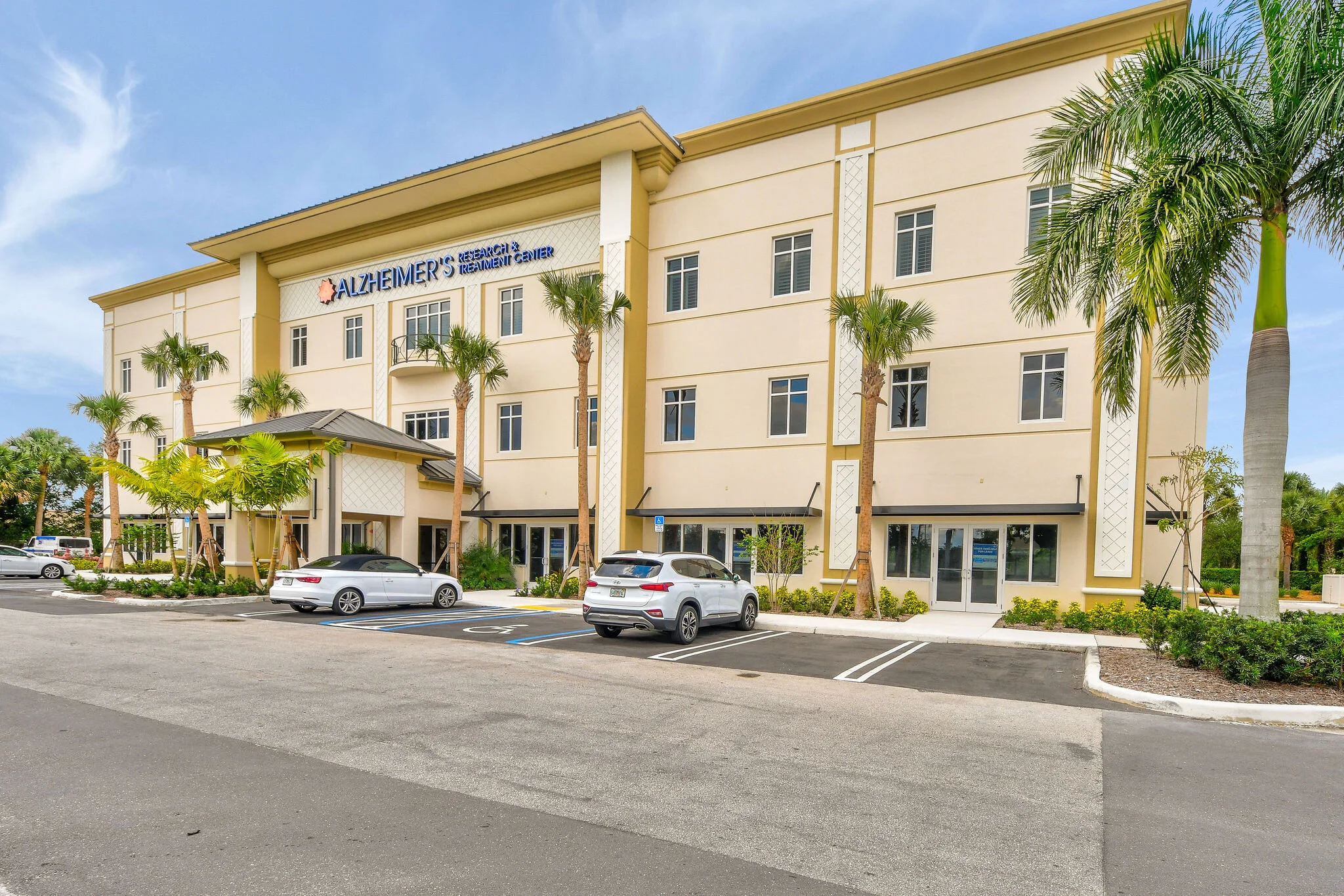 <strong>VILLAGE GREEN PROFESSIONAL COMPLEX</strong><a>SEE PROJECT →</a>