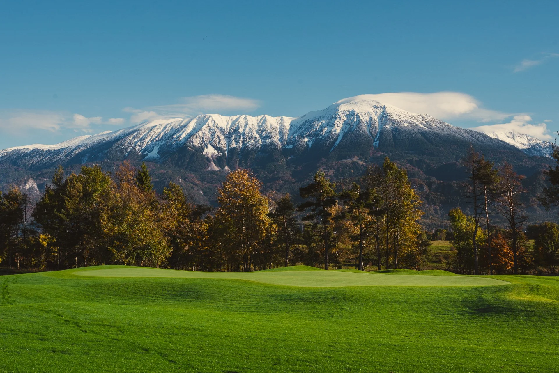 Slovenian-Alps1920x1282.jpg