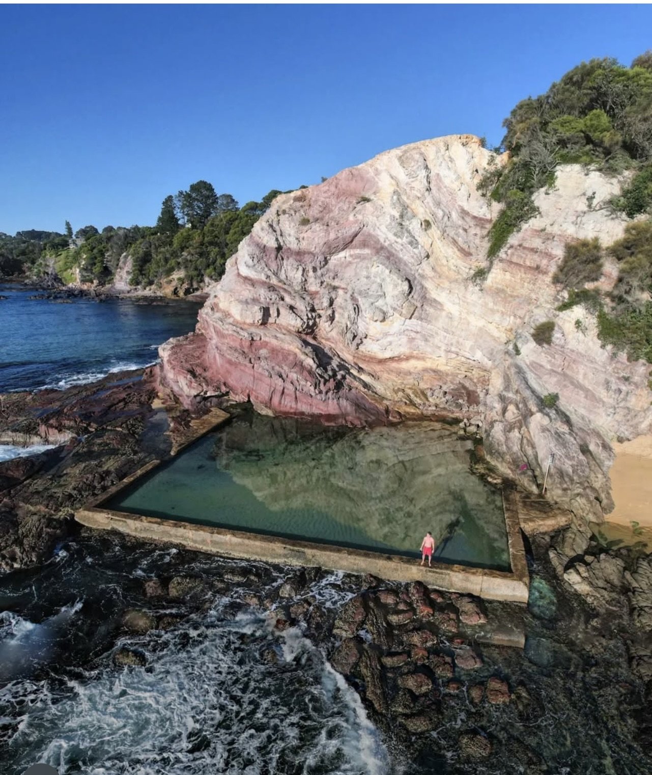 The Best Beaches & Secret Swimming Spots Near the Treehouse