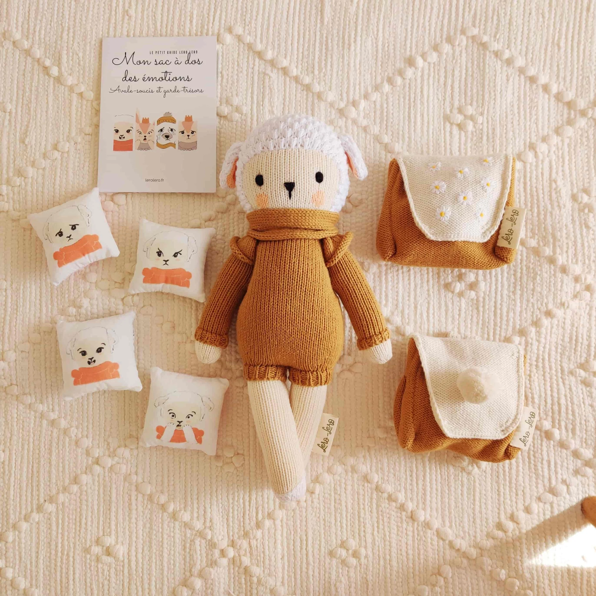 Coffret peluche des émotions Montessori – Nino le Mouton Caramel