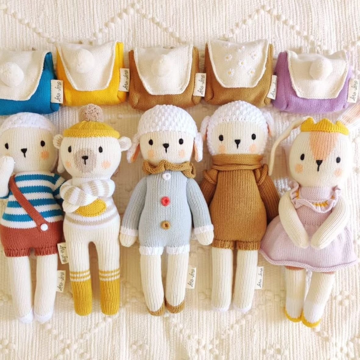 Collection des peluches des émotions Montessori