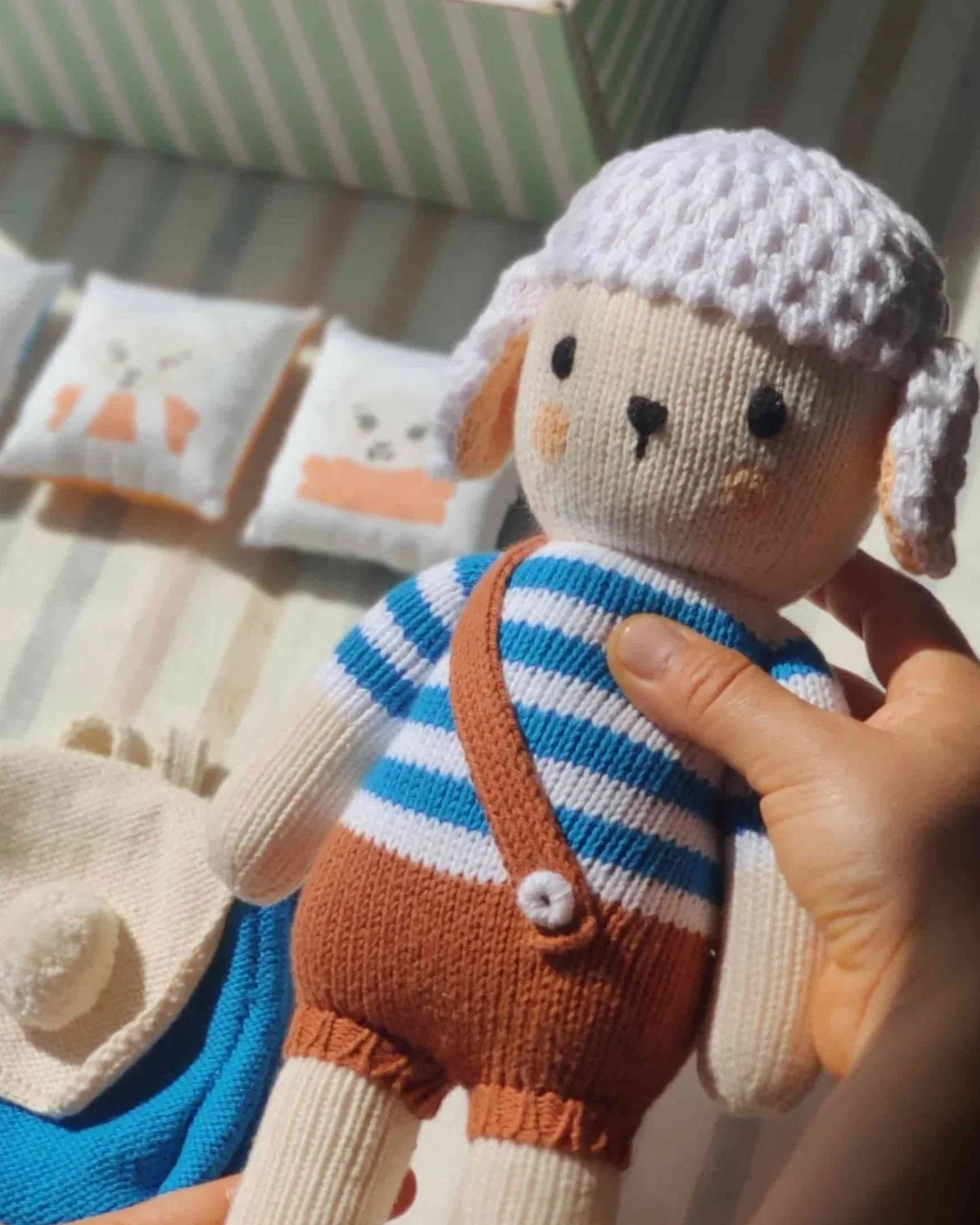 Nino Marin, le mouton courageux, doudou artisanal en coton