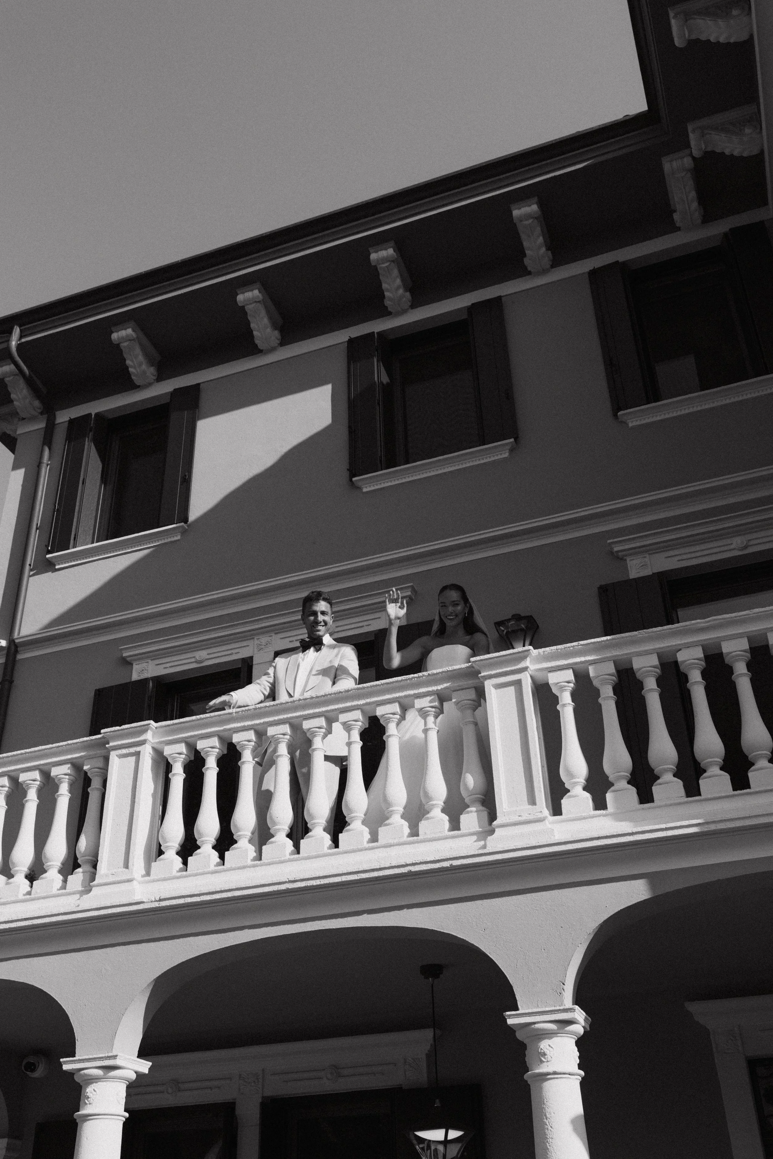 Sophia+Nick-Italy-Destination-CincinnatiWeddingPhotographer-Film-35mm-120-6599.jpg
